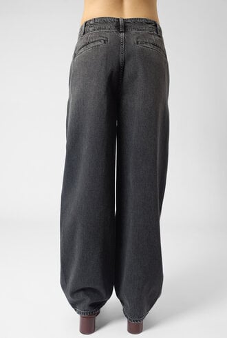 Apiece Apart Bari Jean Faded Black