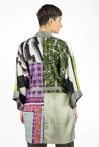 Burning Torch Vintage Scarf Kimono