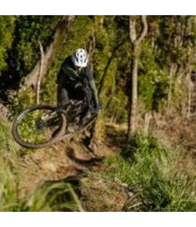 Sweet Protection Sweet Protection Knee Guards Light - Black