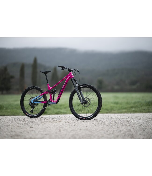 Marin Alpine Trail XR AXS - Gloss Megenta/Blue/Black