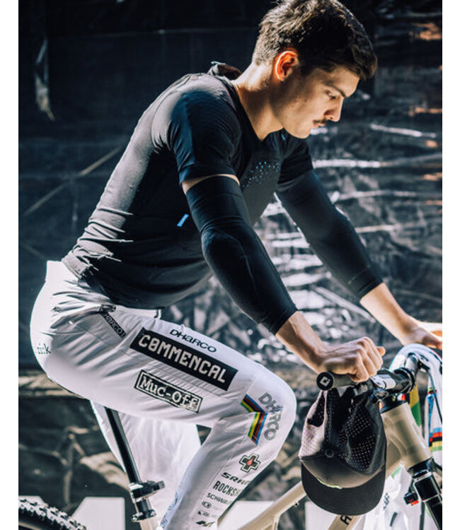 Dharco Gravity Elbow Pad