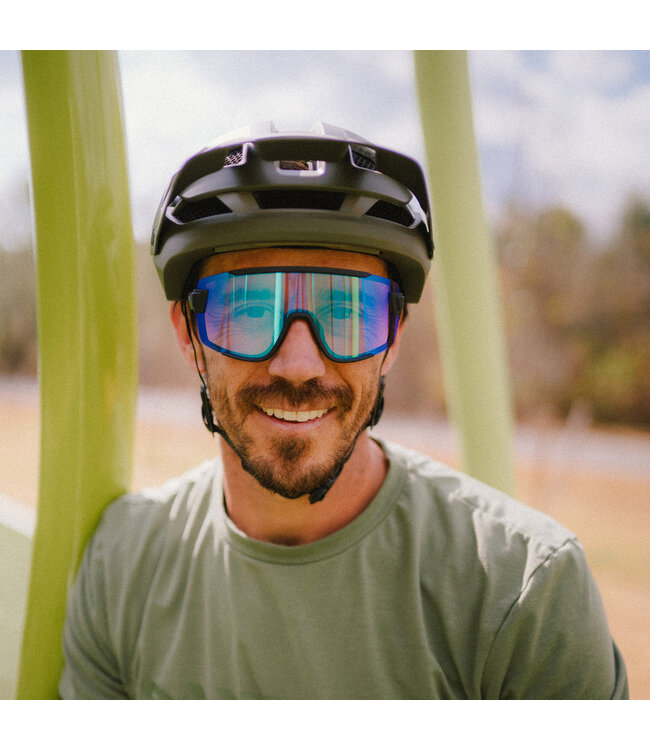 Smith Optics Wildcat - Matte Black / ChromaPop Low Light Rose Blue Mirror