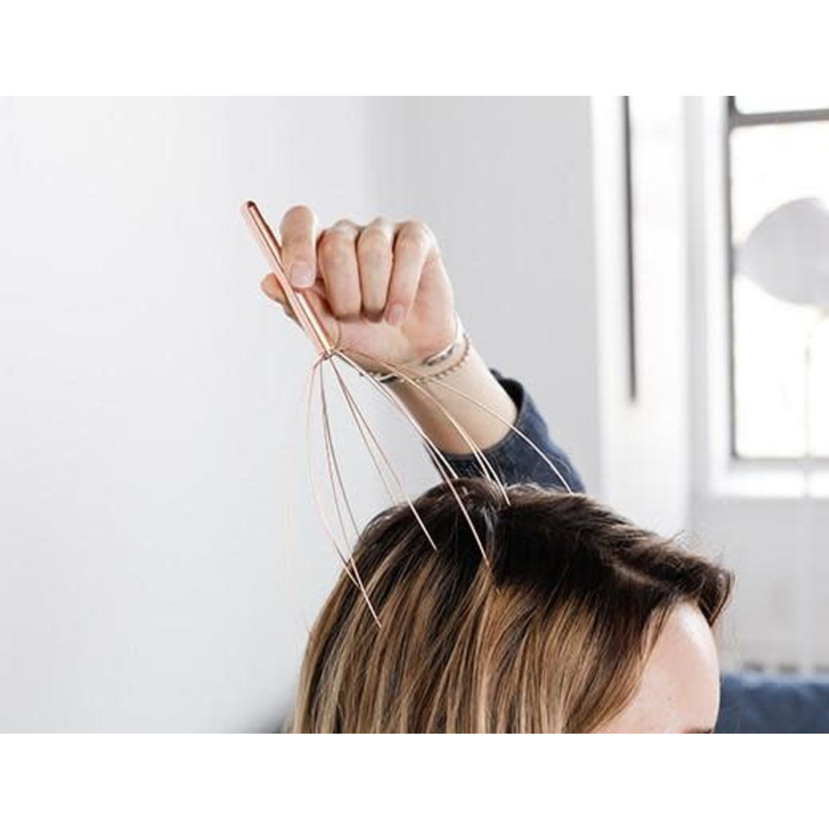 Kikkerland Handheld Scalp Massager