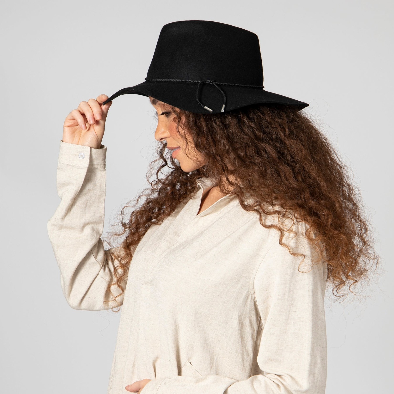 Anza Packable Fedora in Black