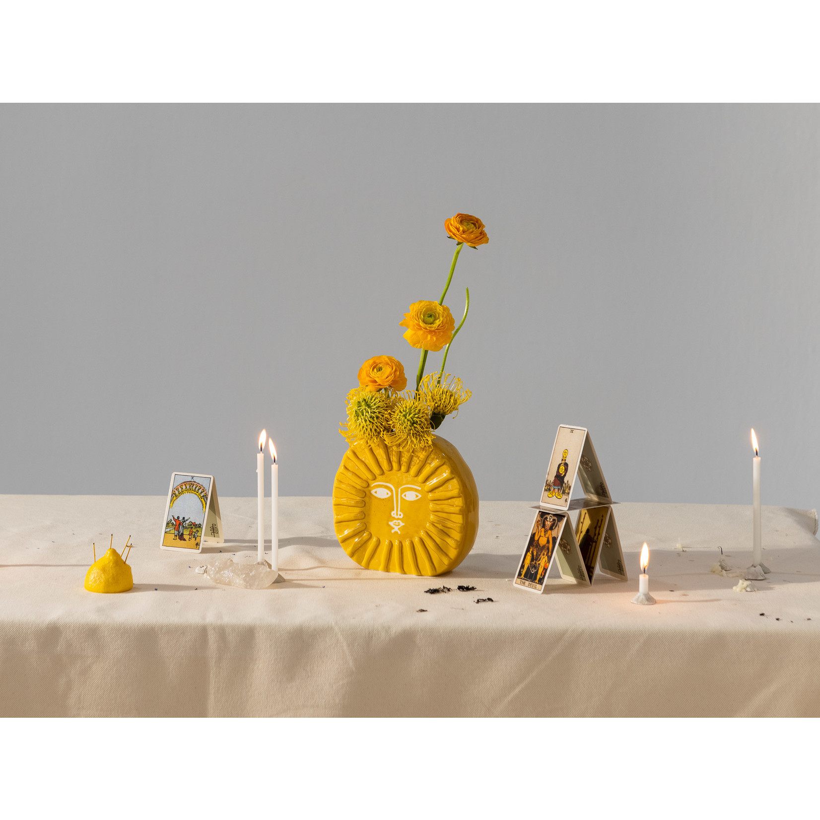 doiy Yellow Sun Vase