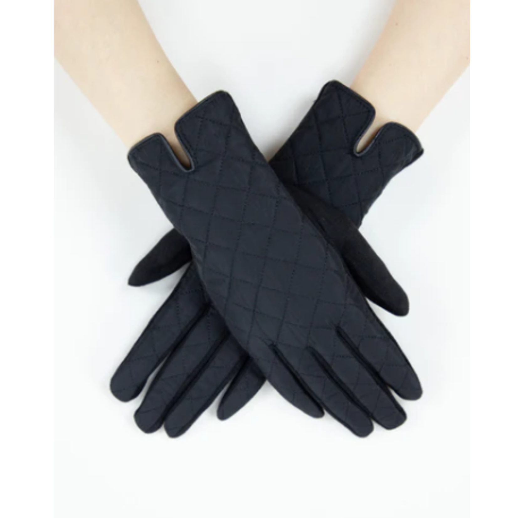 Quilted Solid Gloves in Black