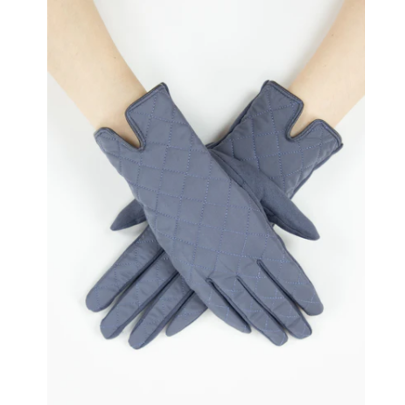 Quilted Solid Gloves in Charcoal