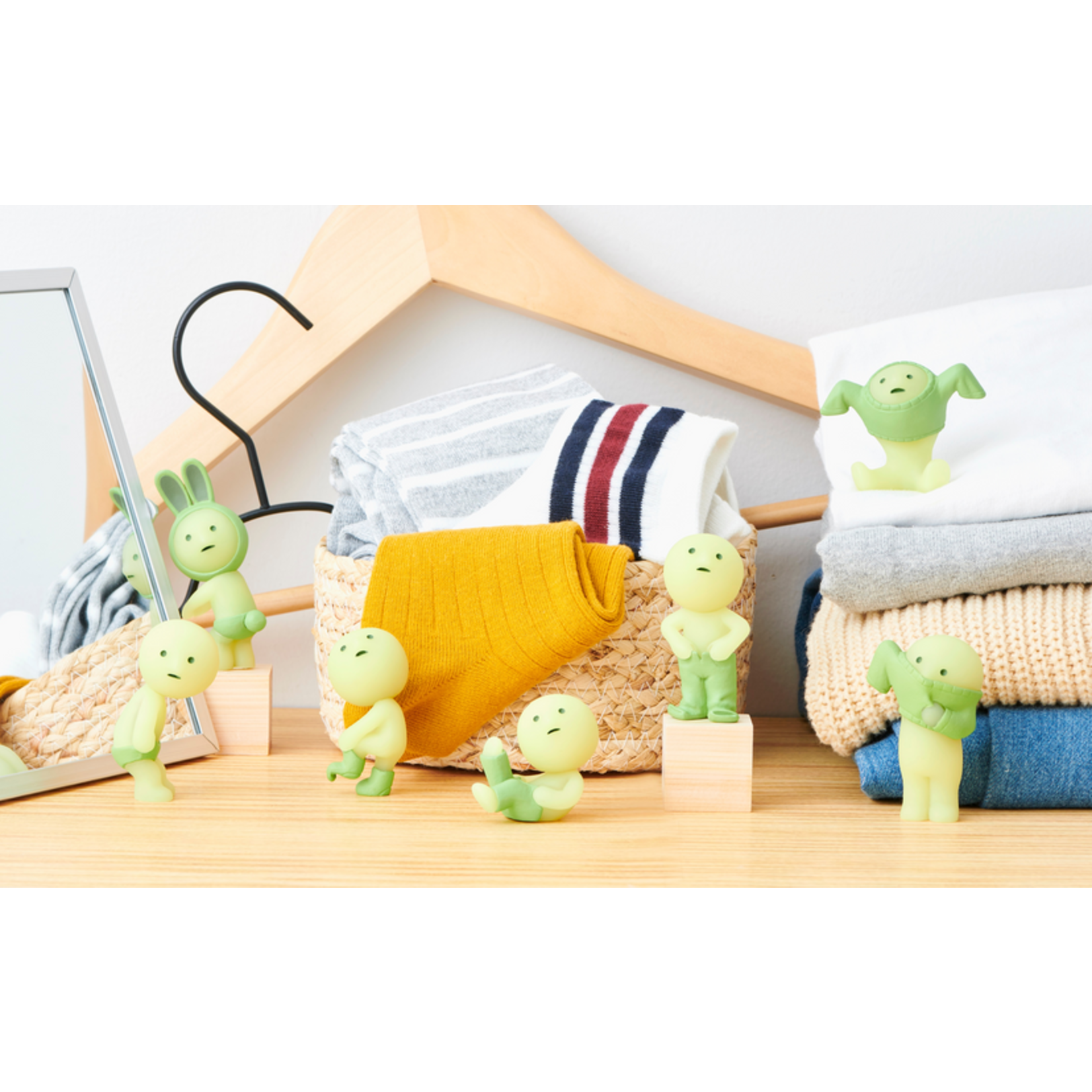 Dreams USA Smiski Dressing Series
