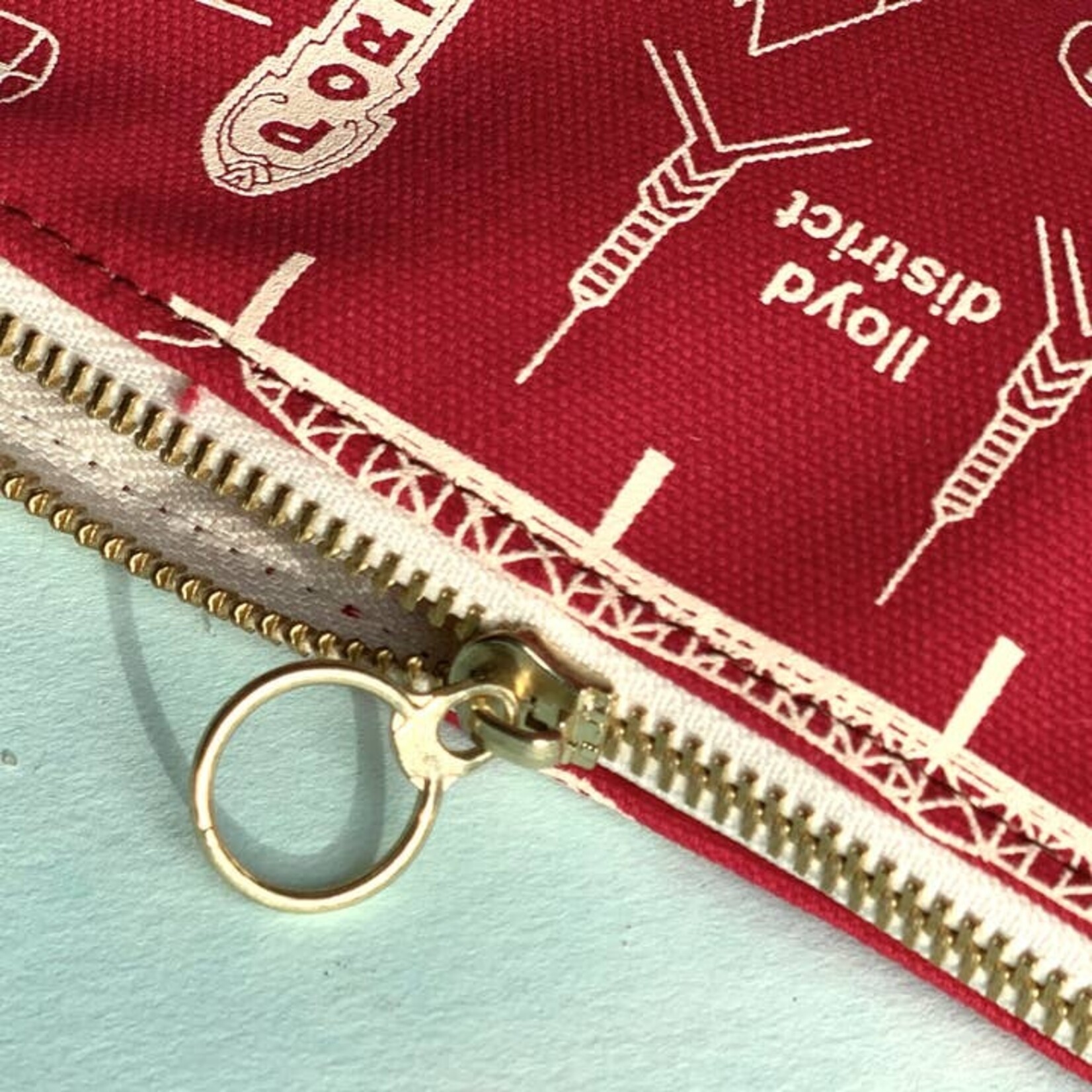 New York City Pouch in Red