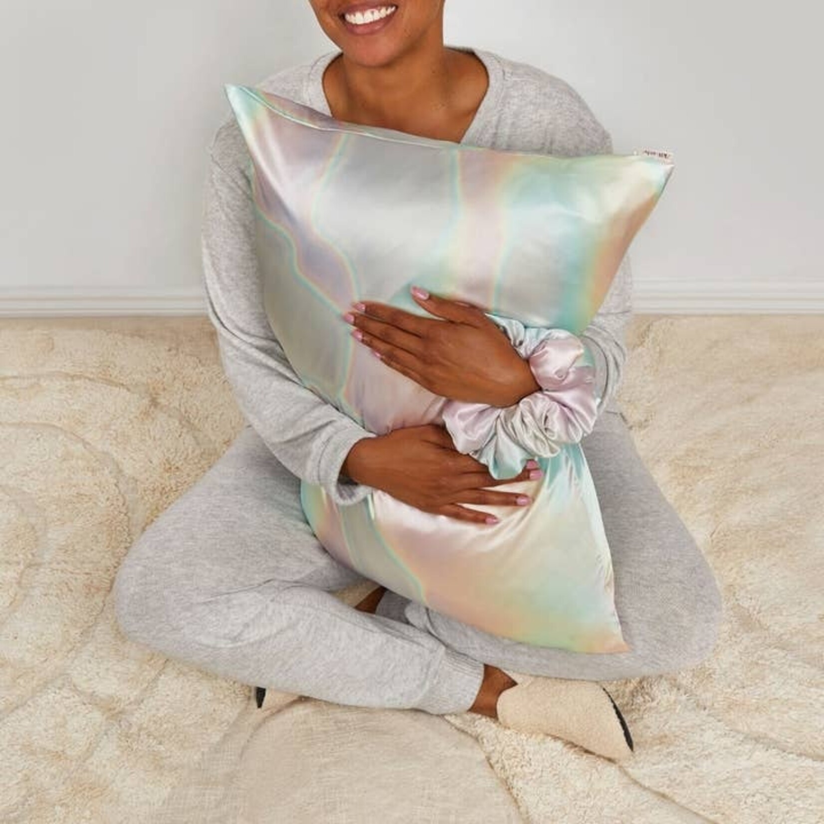 Kitsch Holiday Satin Pillowcase & Scrunchie Set in Aura