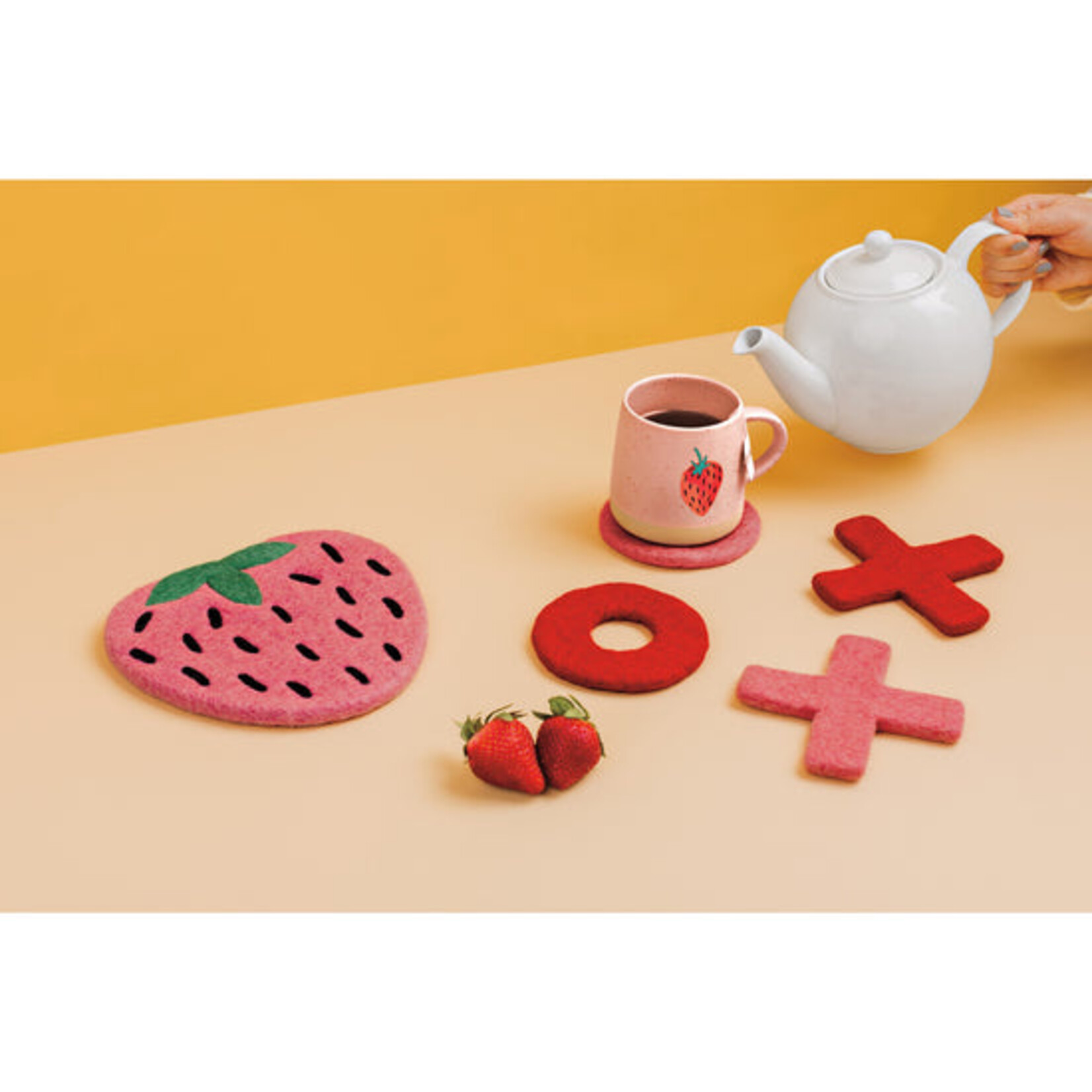 XOXO Wool Coaster Set