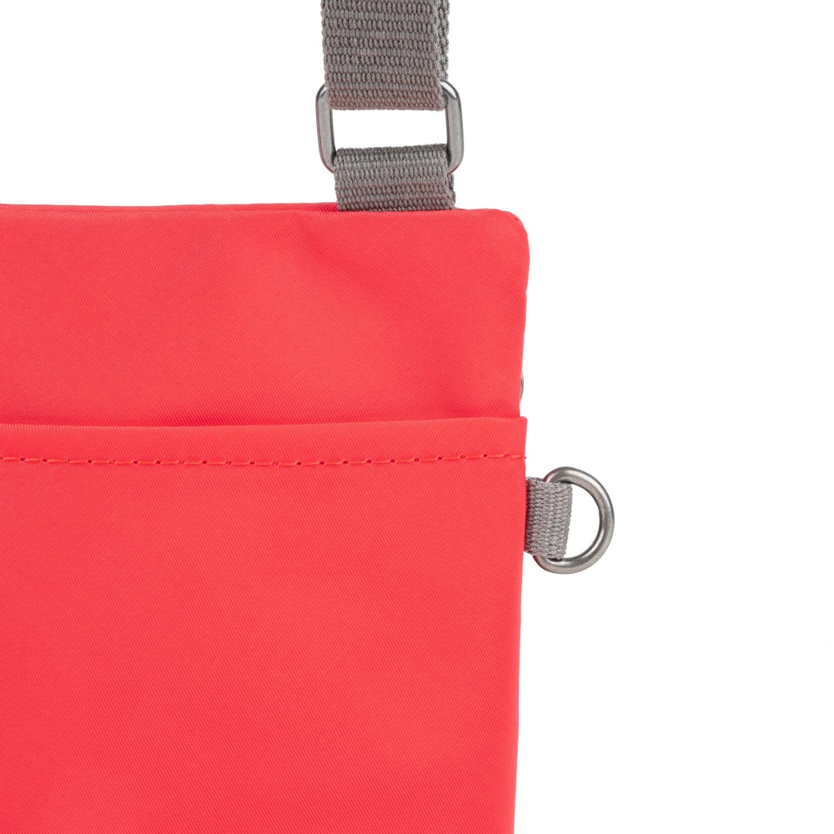 Chelsea Crossbody in Poppy