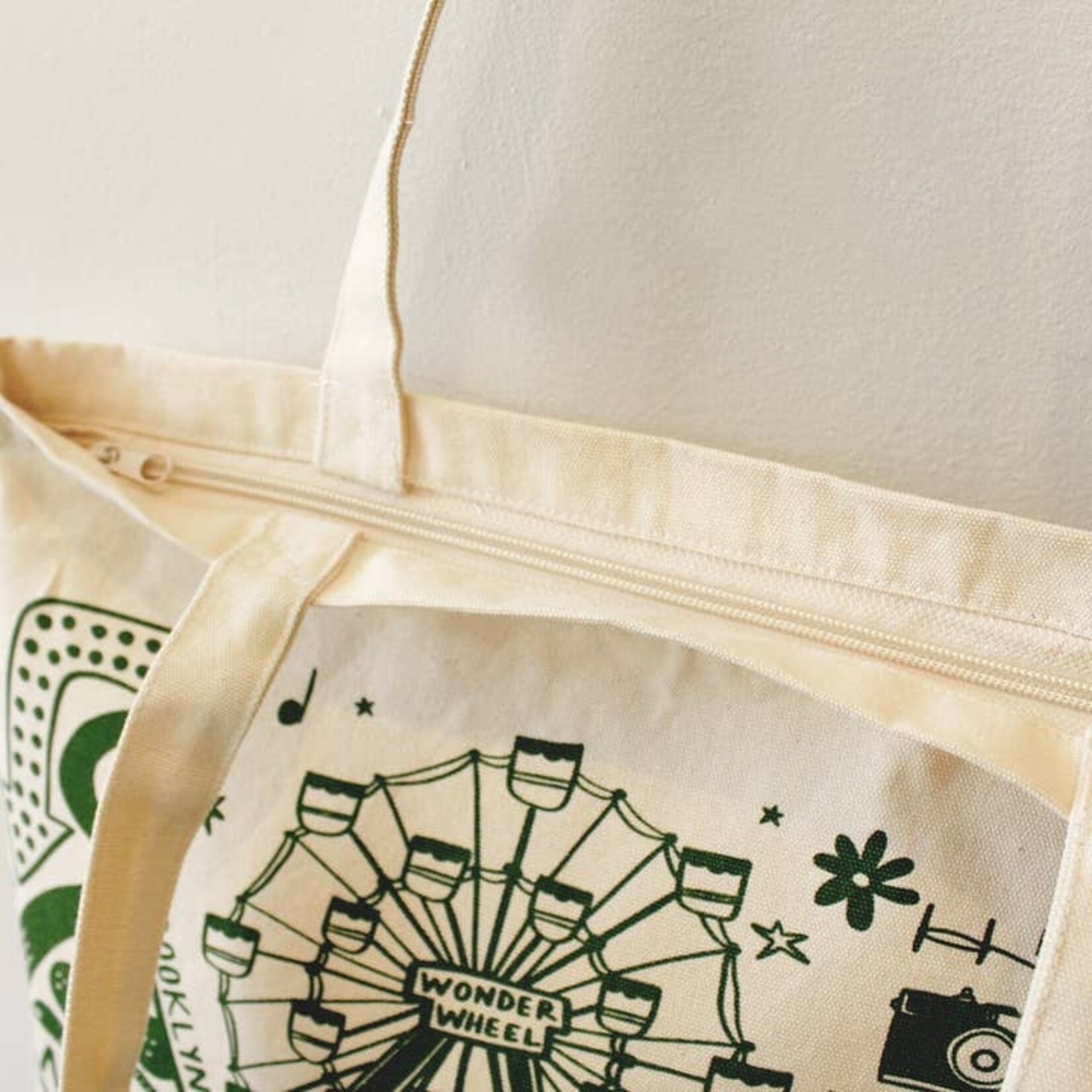 Calhoun & Co. Brooklyn Zipper Tote