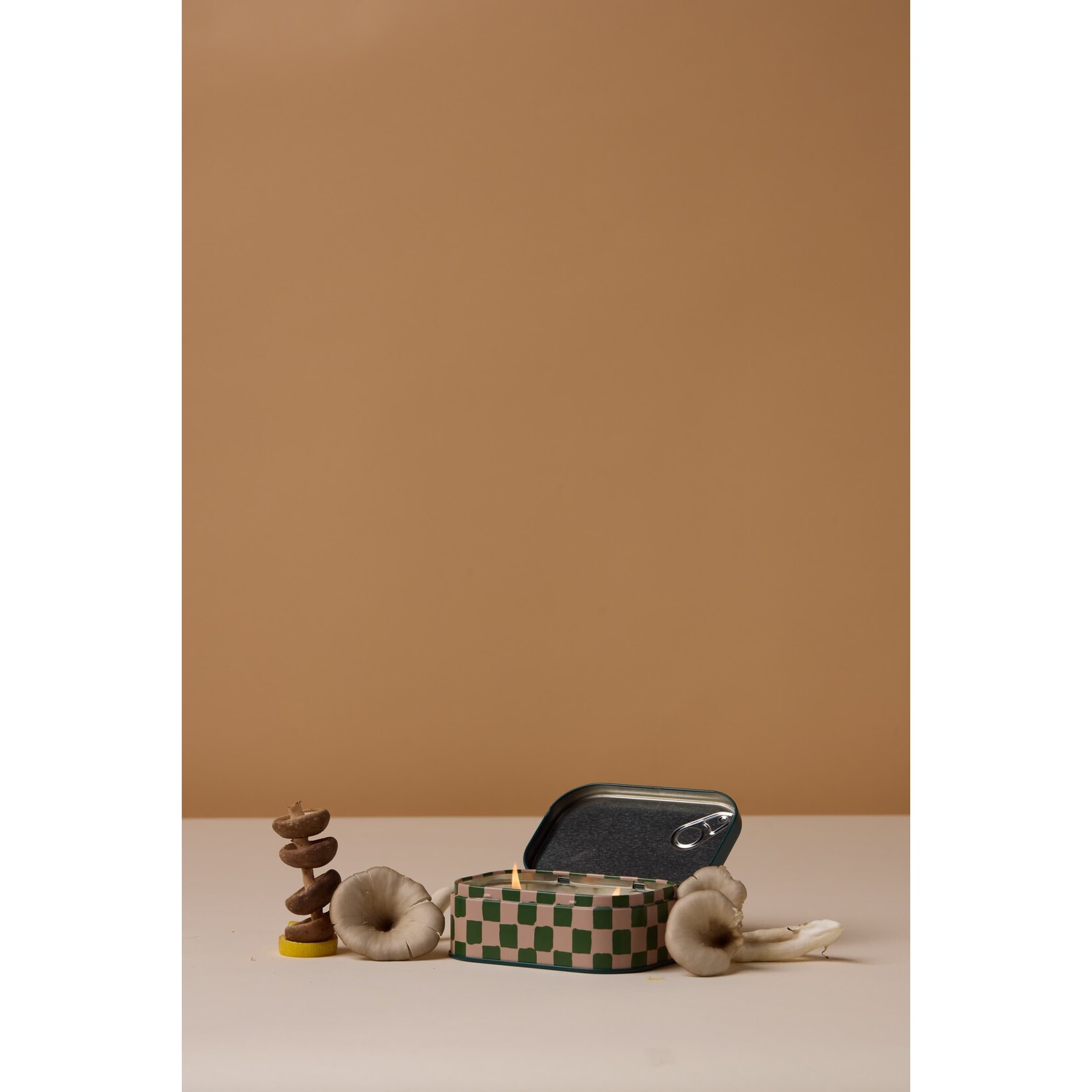PADDYWAX Wild Mushroom Bistro Tin Candle