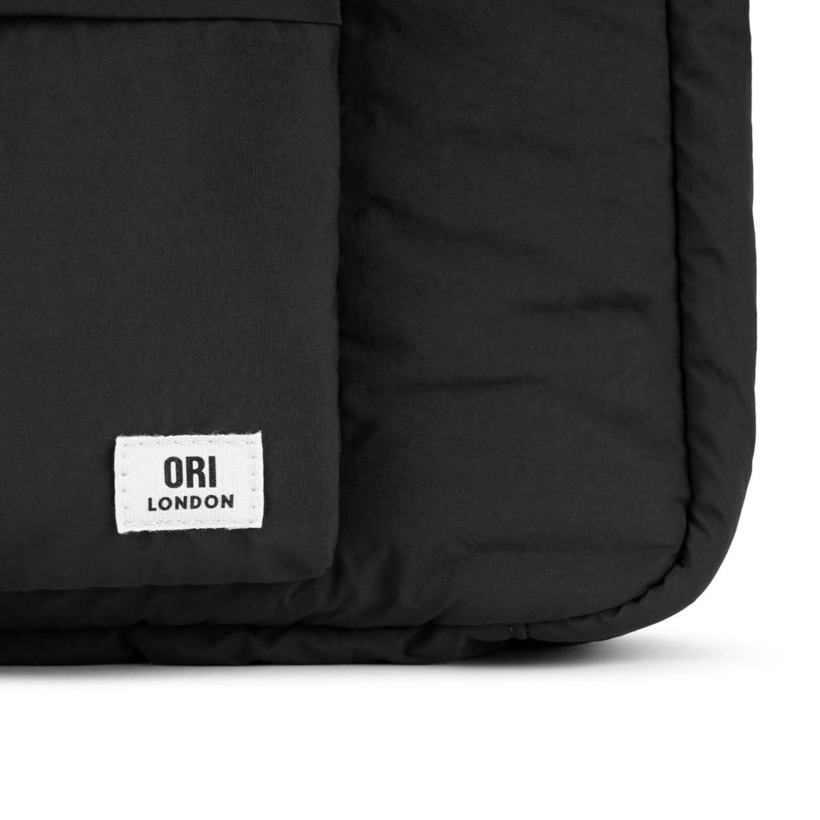 ori Belsize Medium Taslon in Black