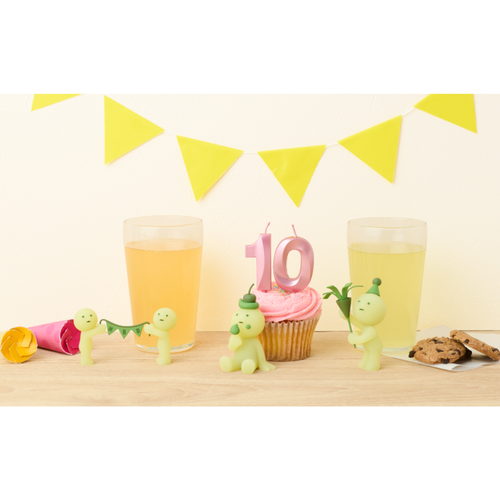 Dreams USA Smiski Birthday Series