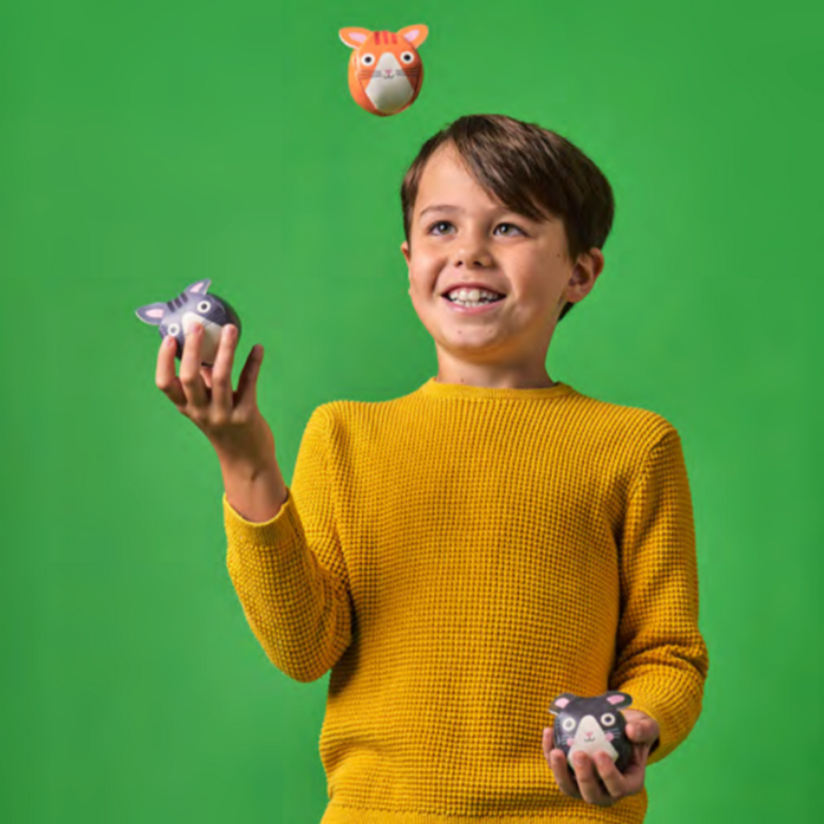 Kikkerland Three Little Cats Juggling Balls