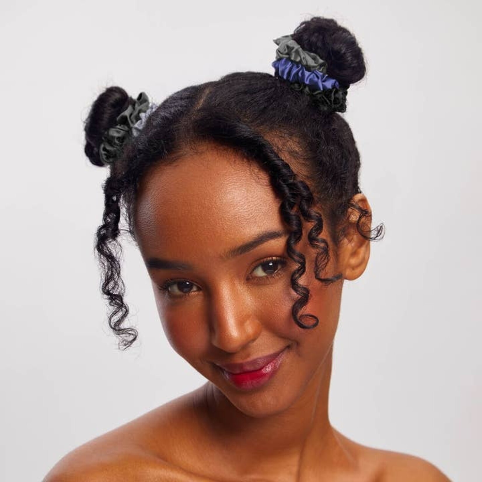 Kitsch Satin Petite Scrunchies Set in Midnight