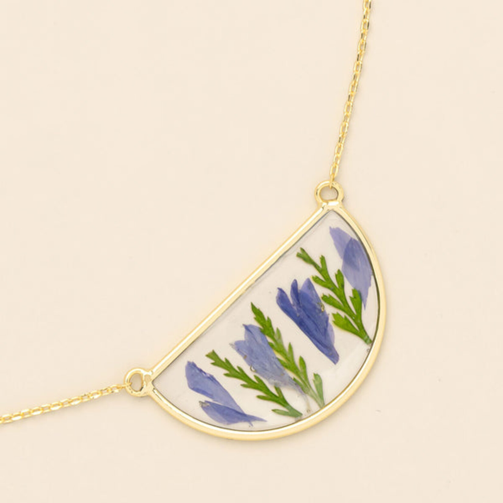 Scout Curated Wears Purple Pressed Flower Necklace