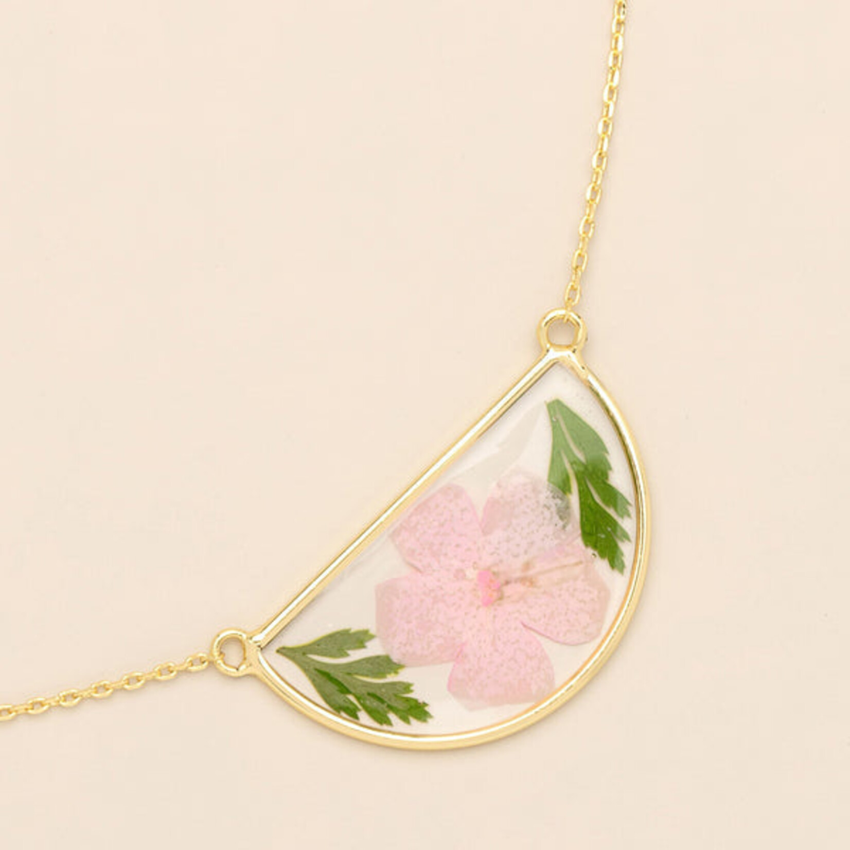 Scout Curated Wears Pink Pressed Flower Necklace