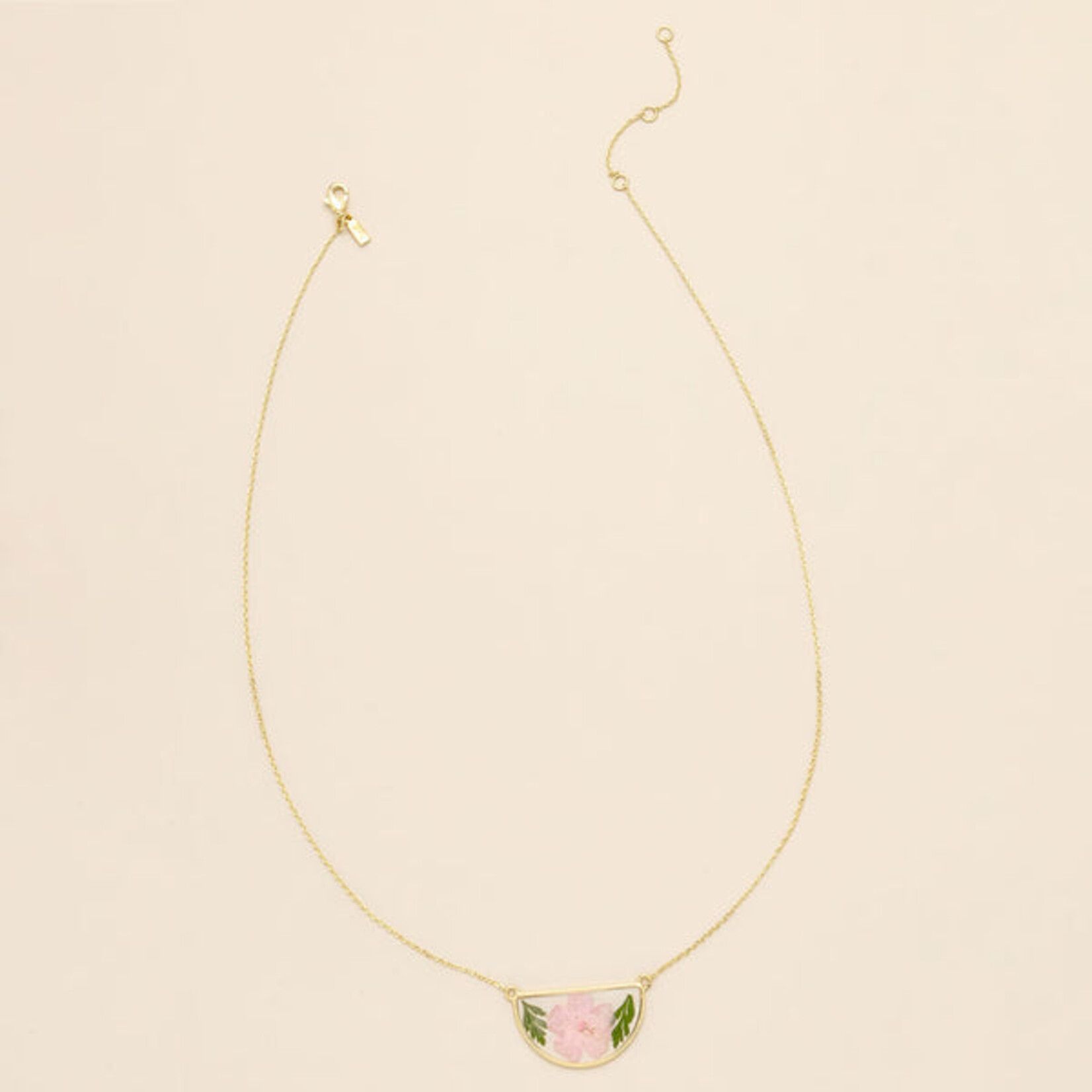 Scout Curated Wears Pink Pressed Flower Necklace