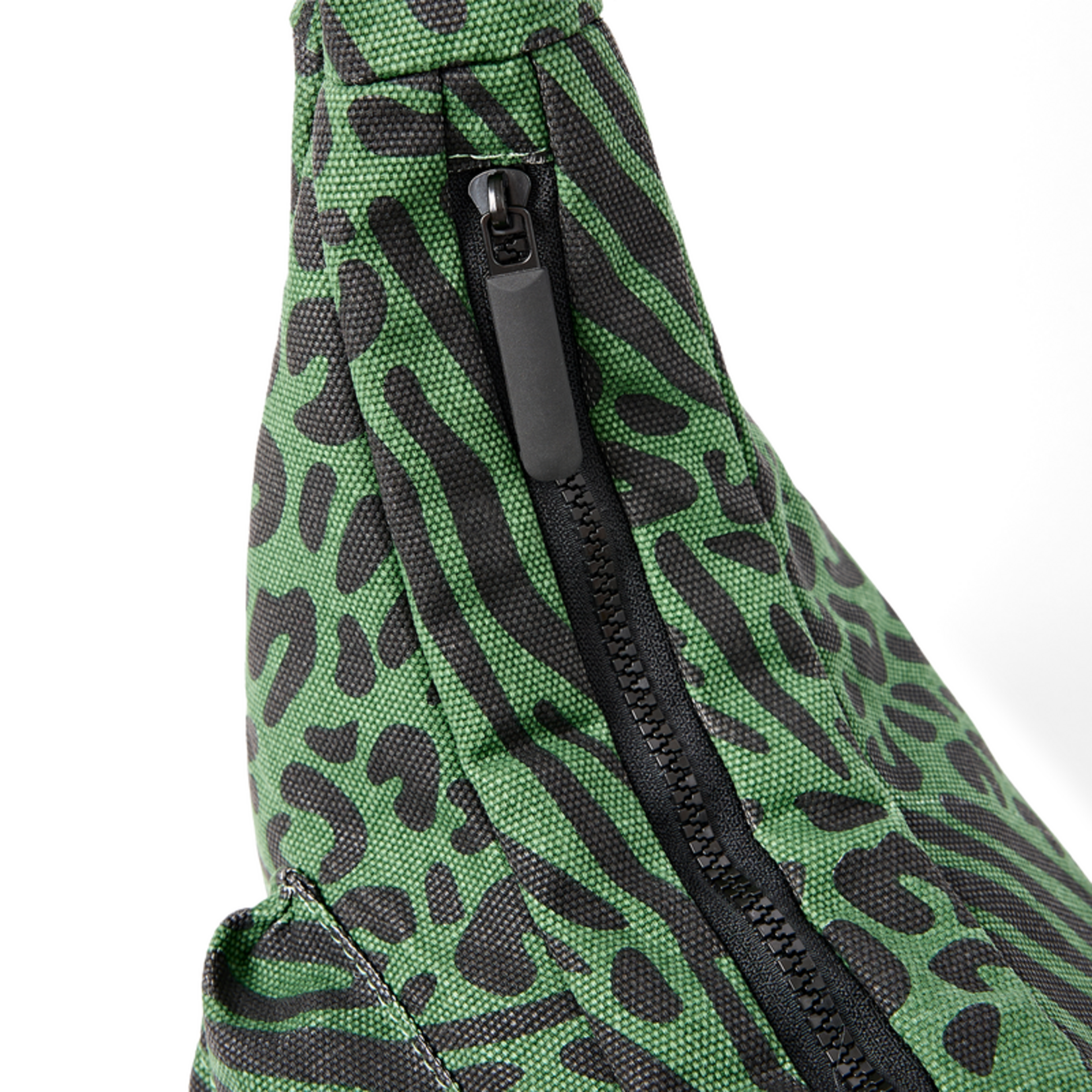 ori Belsize Medium Taslon in Mixed Animal Artichoke