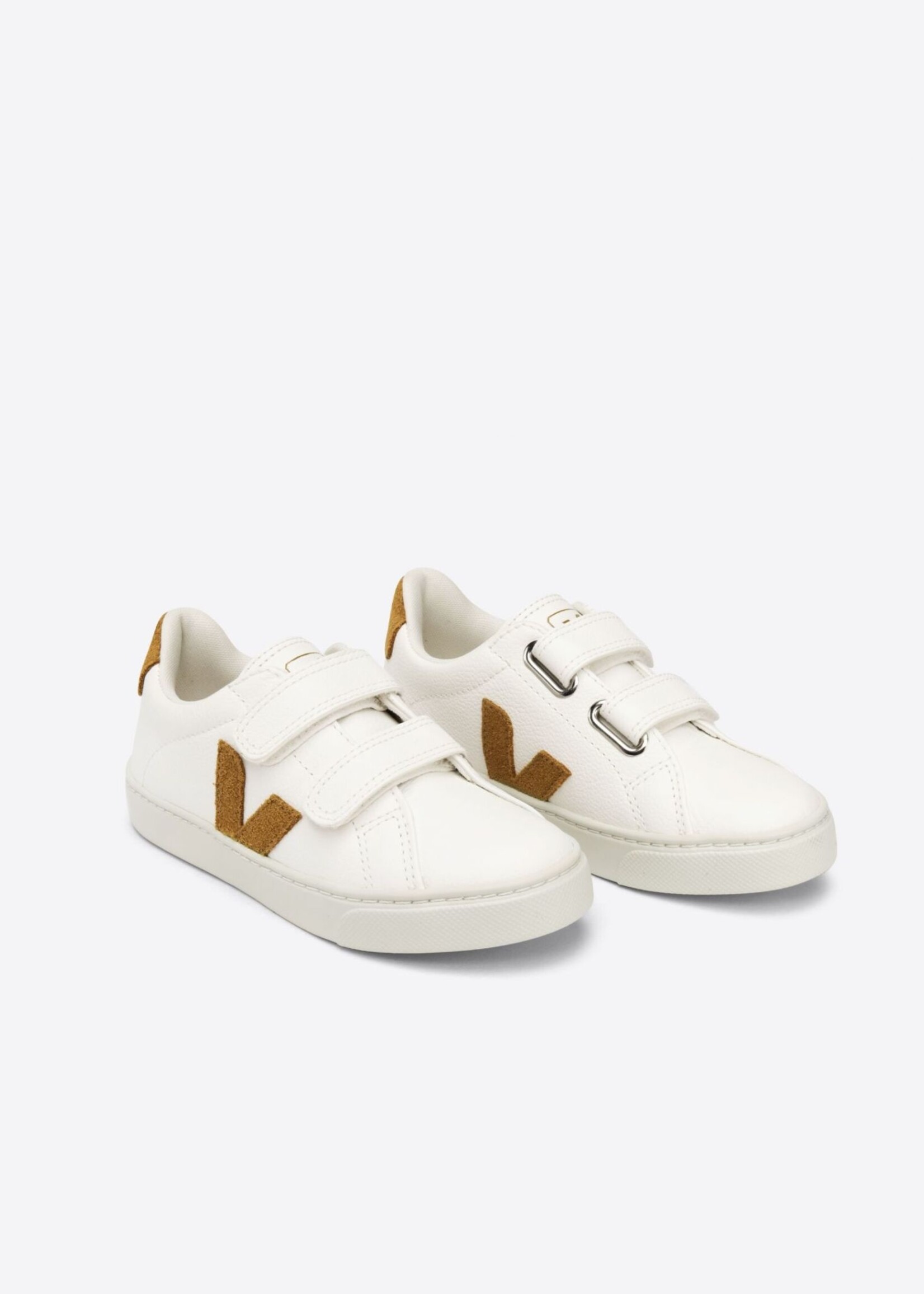 VEJA SMALL ESPLAR CHROMEFREE LEATHER