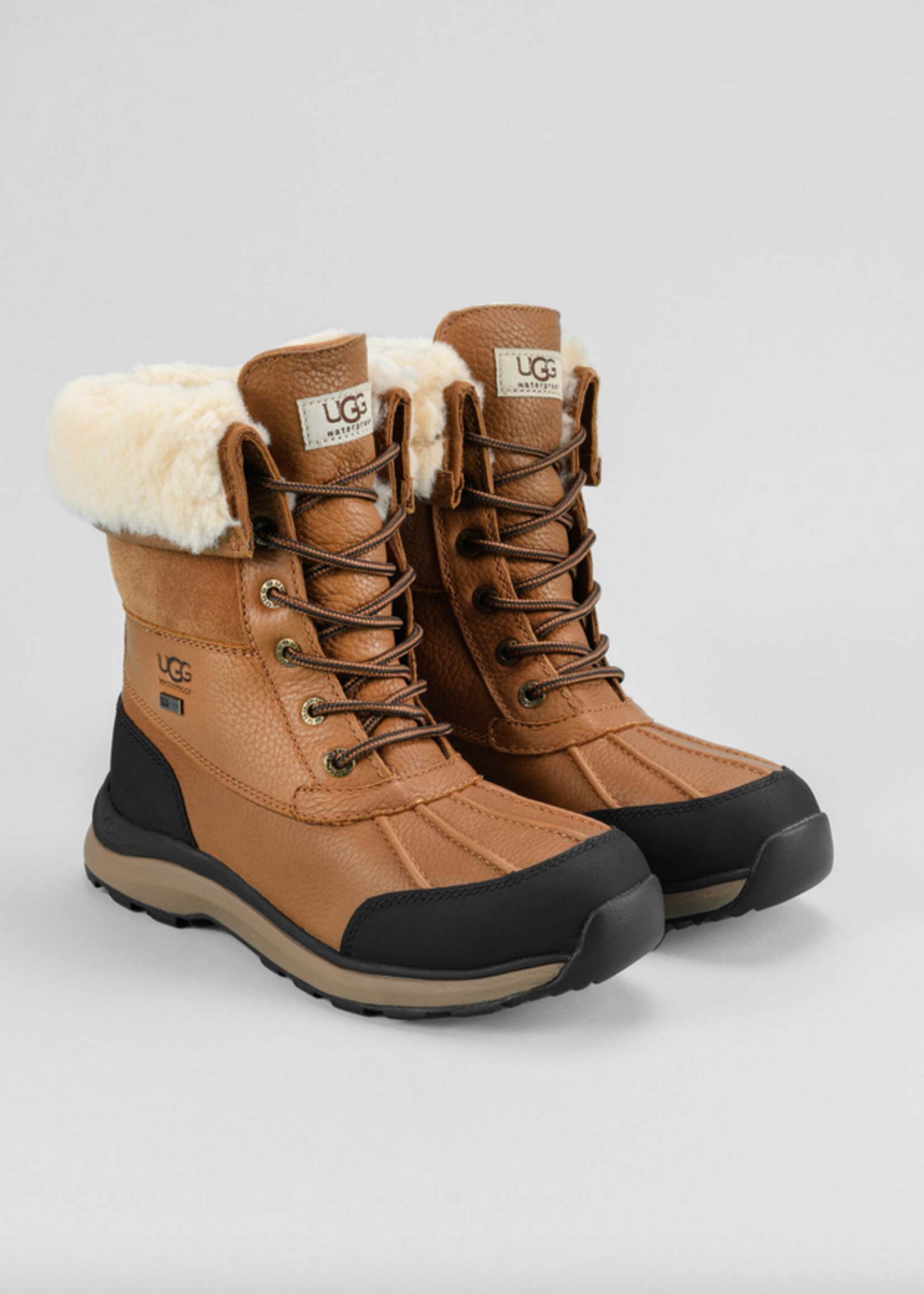 UGG ADIRONDACK III