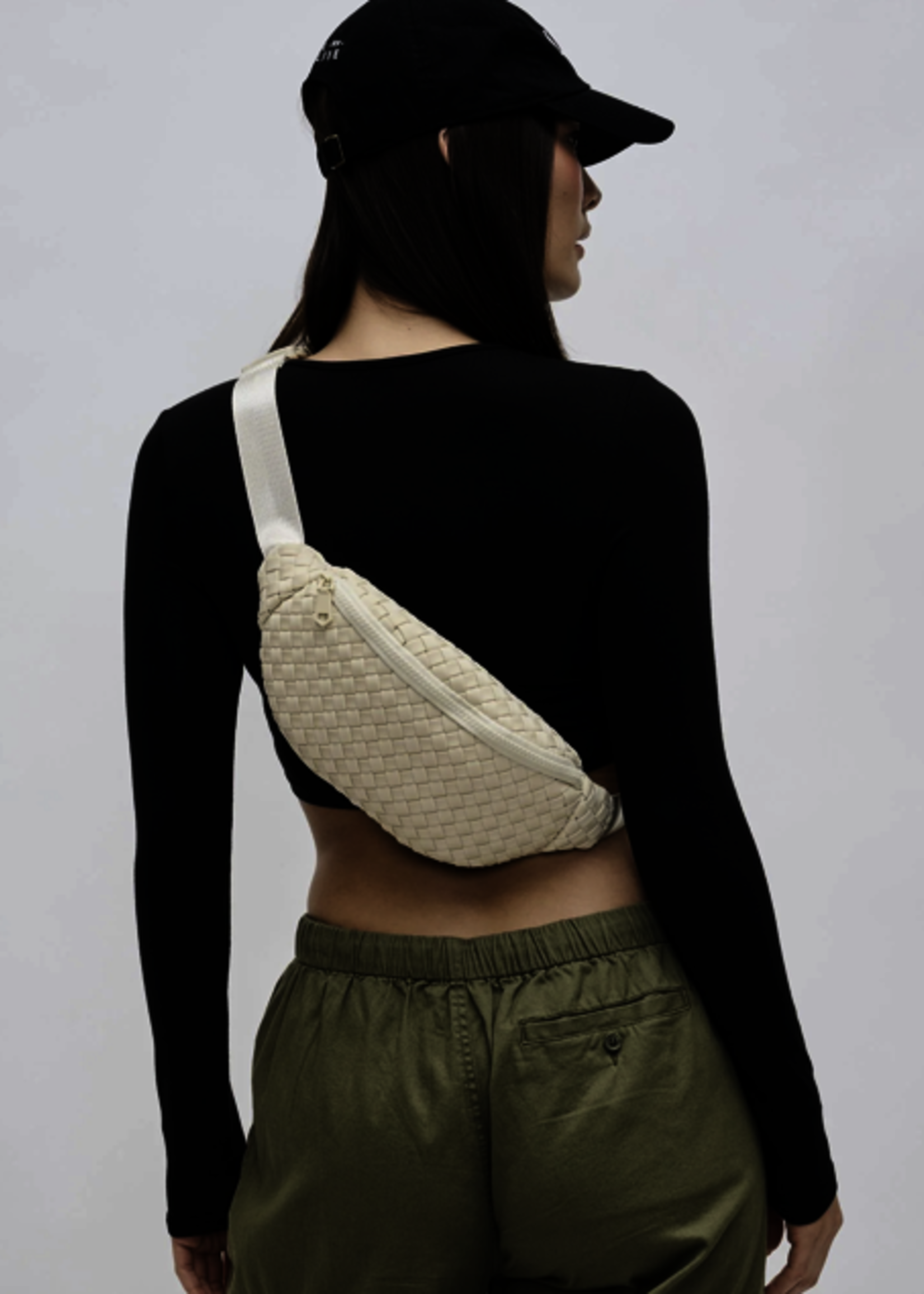 AIM HIGH BELT BAG