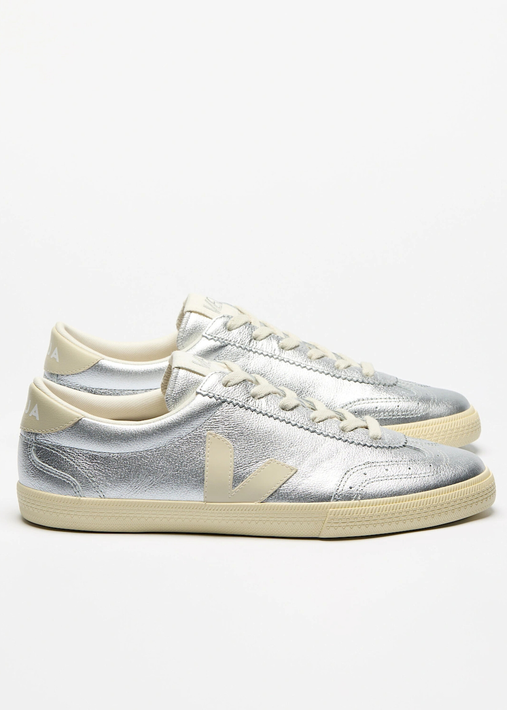 VEJA VOLLEY O.T. LEATHER