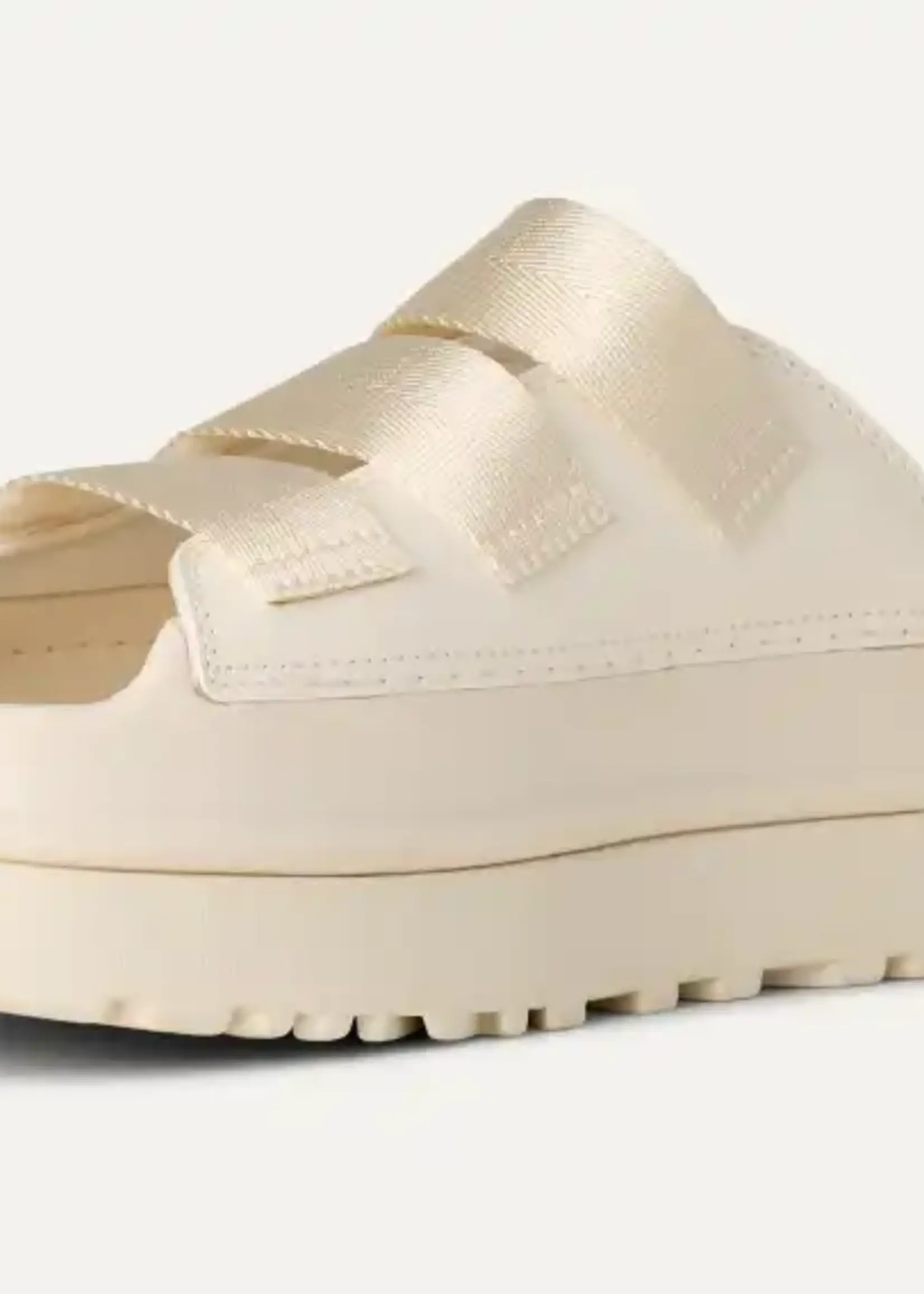 UGG GOLDENGLOW SLIDE