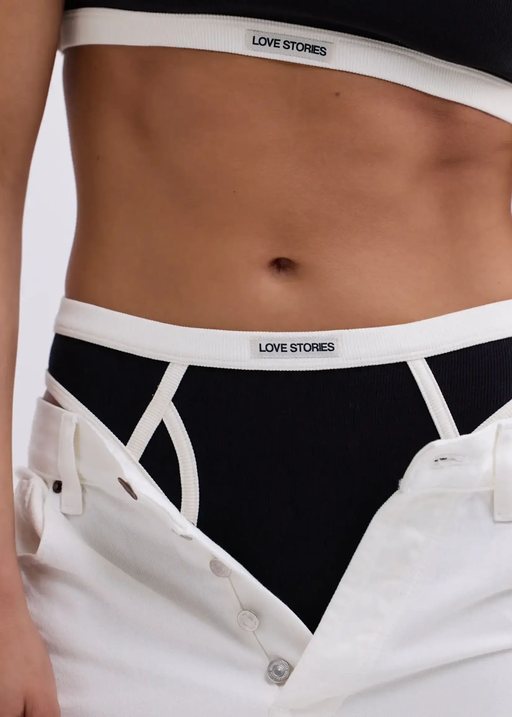 LOVE STORIES ENITH SLIPS