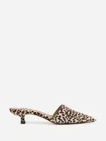 FLATTERED NOOMI LEATHER HAIR