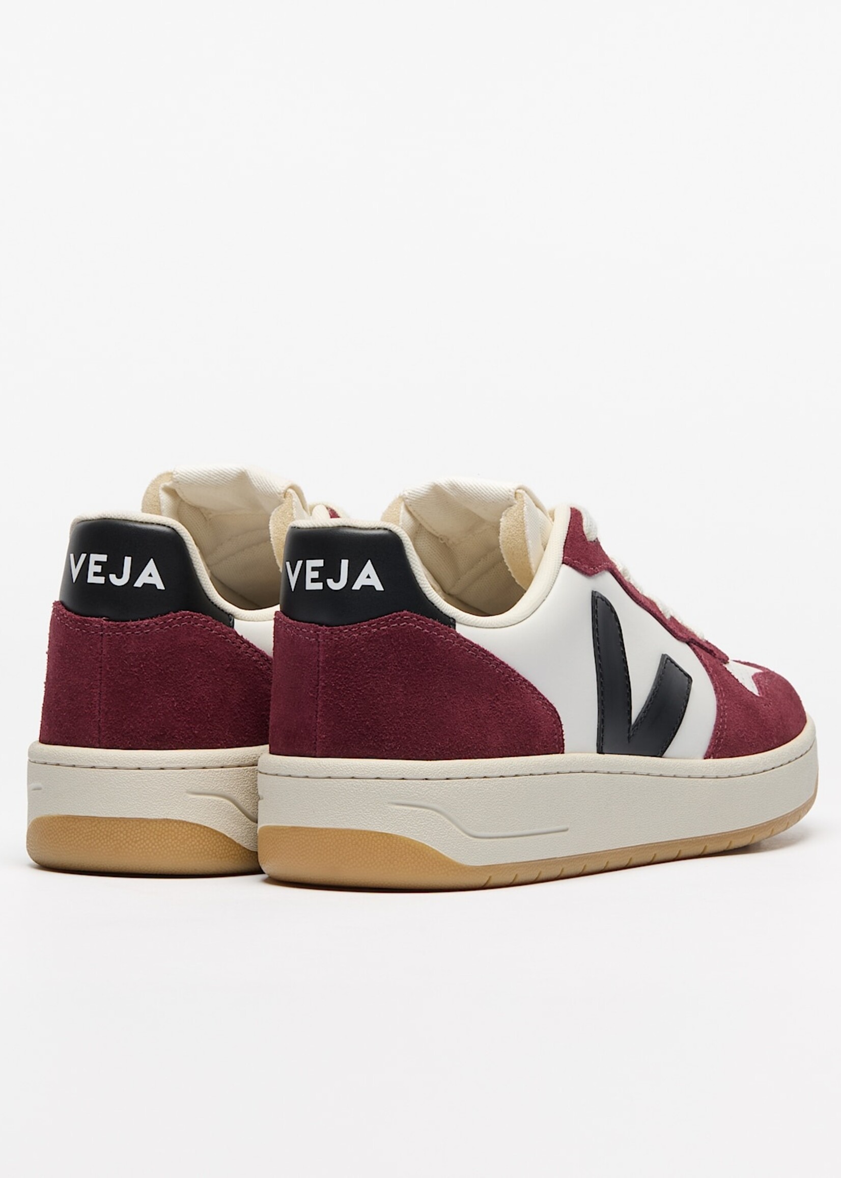 VEJA V-10 LEATHER