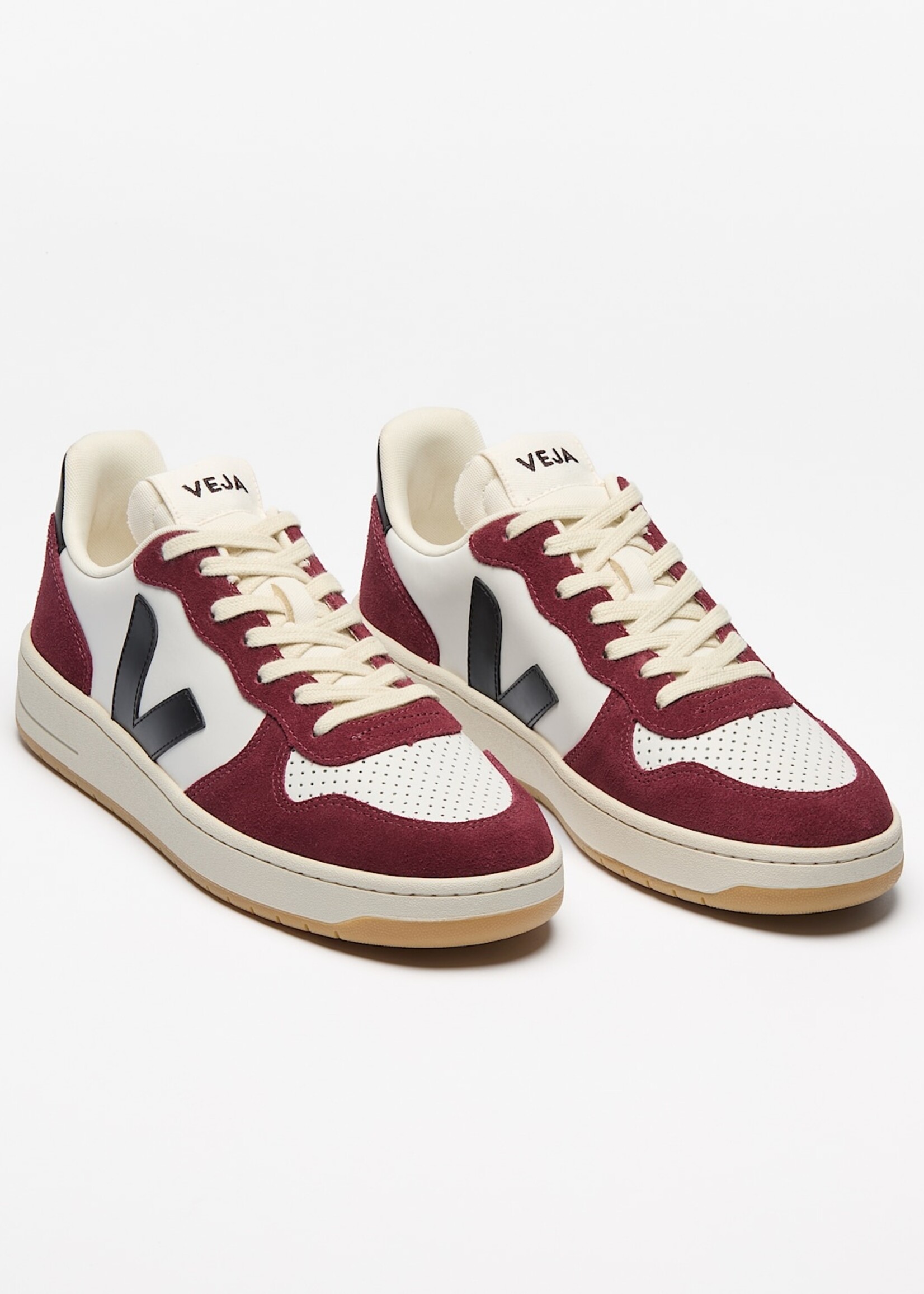 VEJA V-10 LEATHER