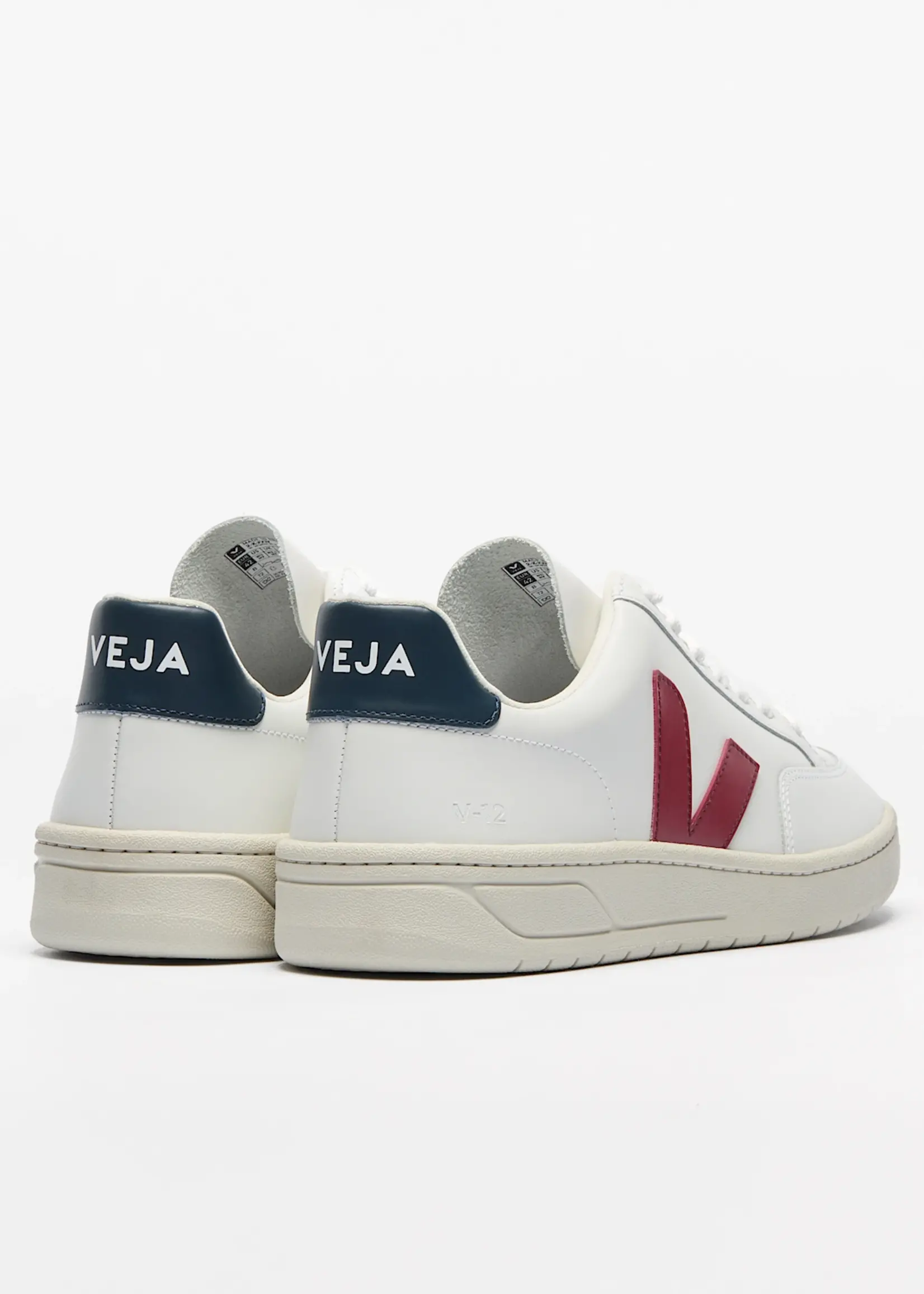 VEJA V-10 LEATHER