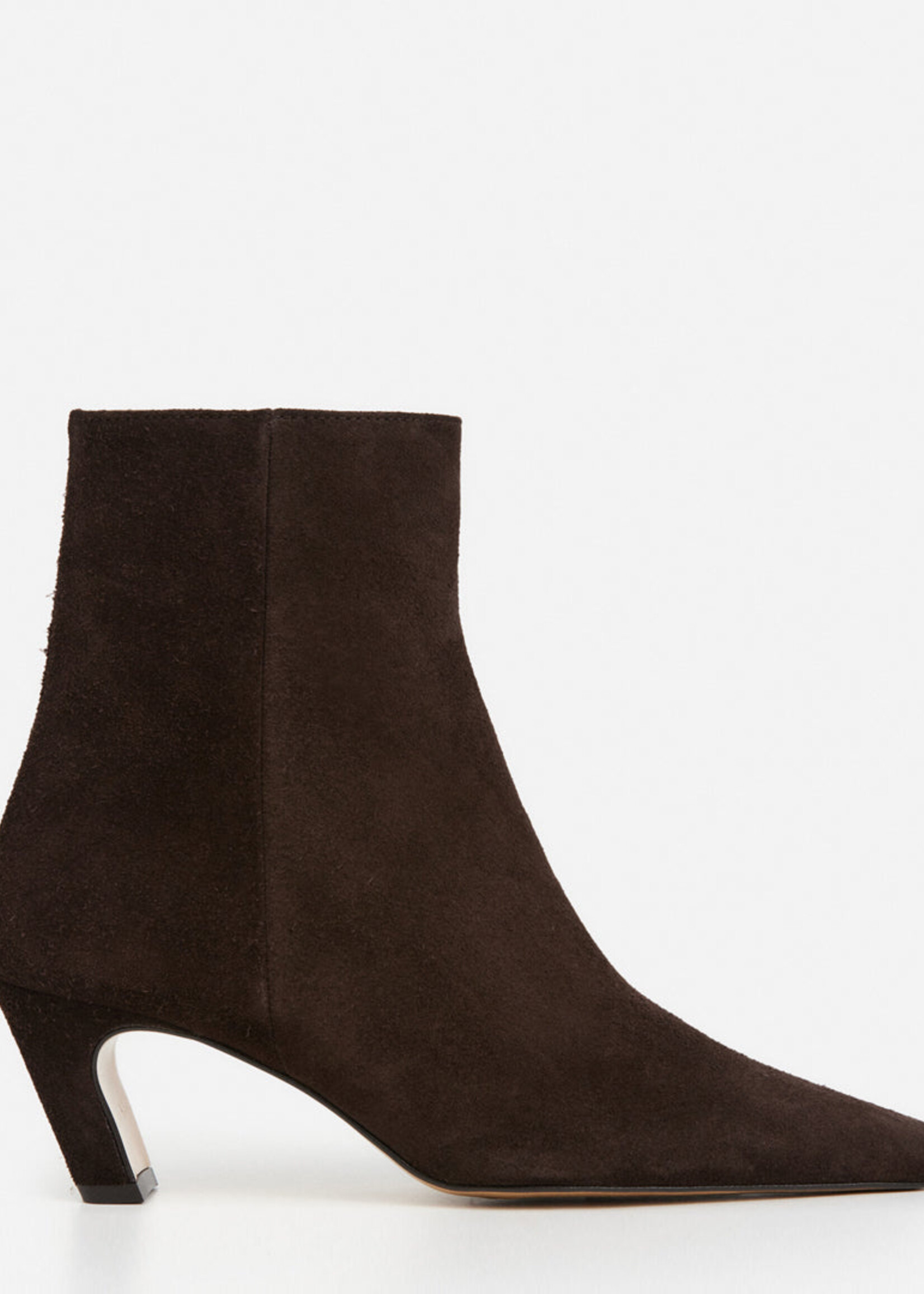 FLATTERED XENA SUEDE