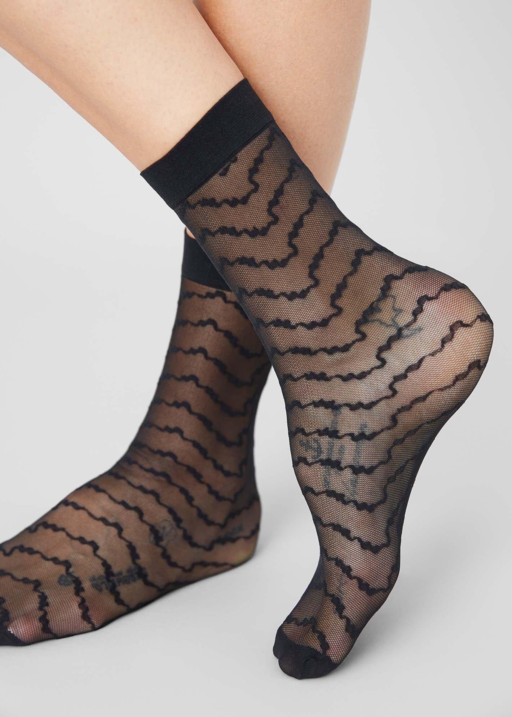 SWEDISH STOCKINS MILA RUFFLE SOCKS