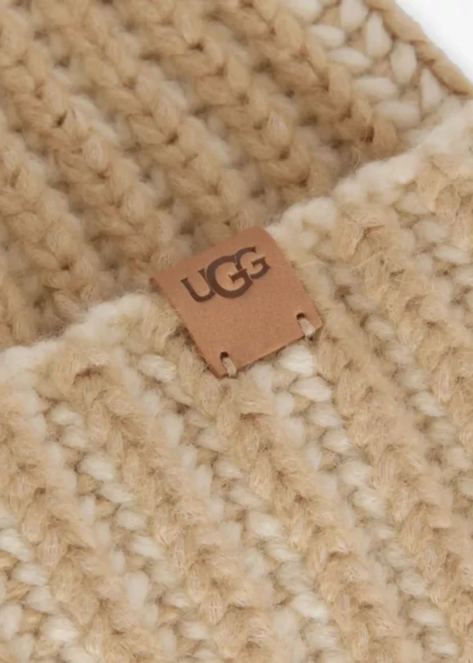 UGG CHUNKY PLAITED SET