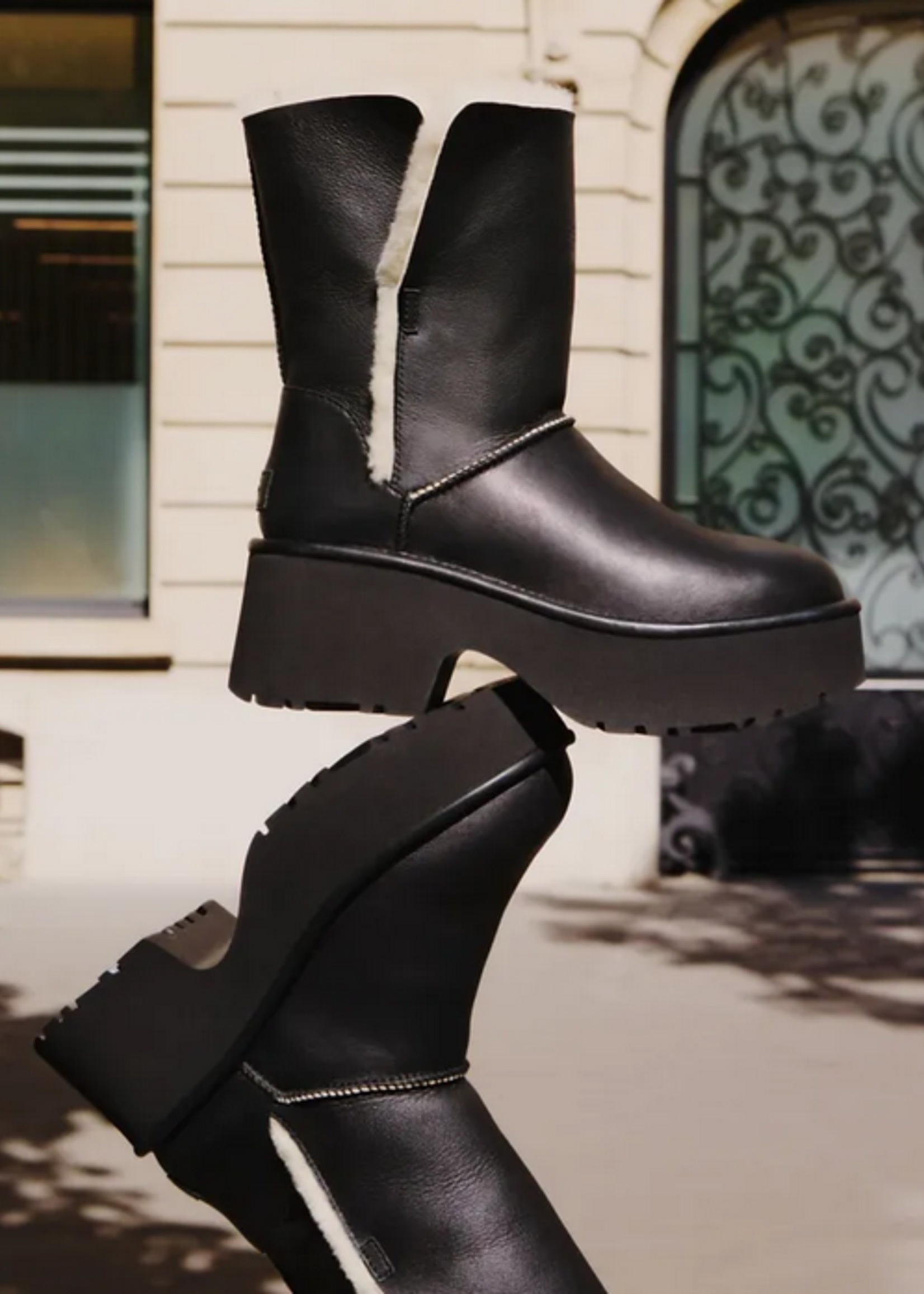 UGG ESMEE LEATHER BOOT