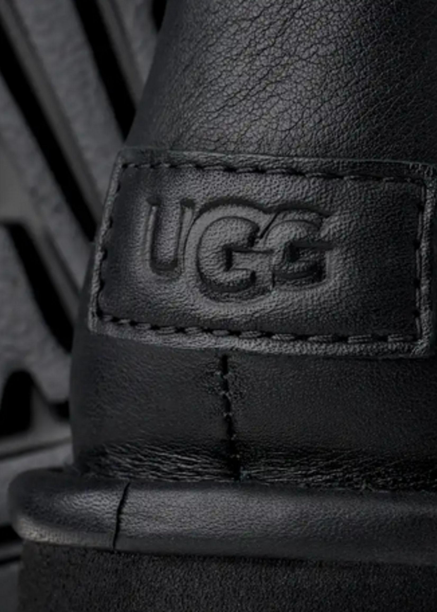 UGG ESMEE LEATHER BOOT