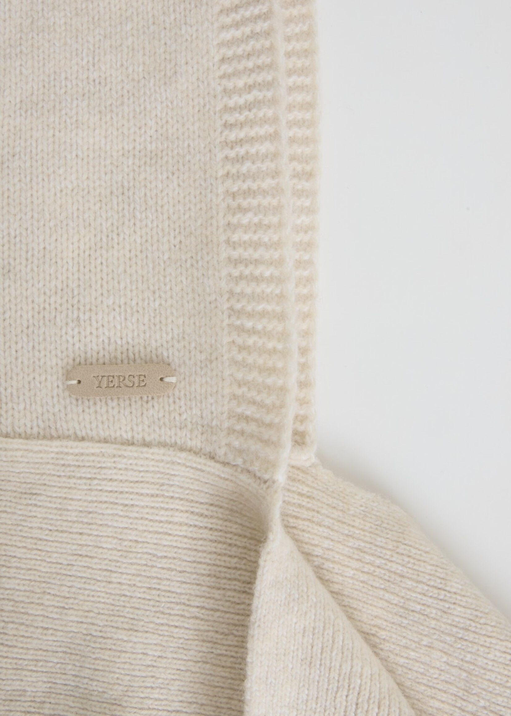 YERSE 43931 SCARF HOOD