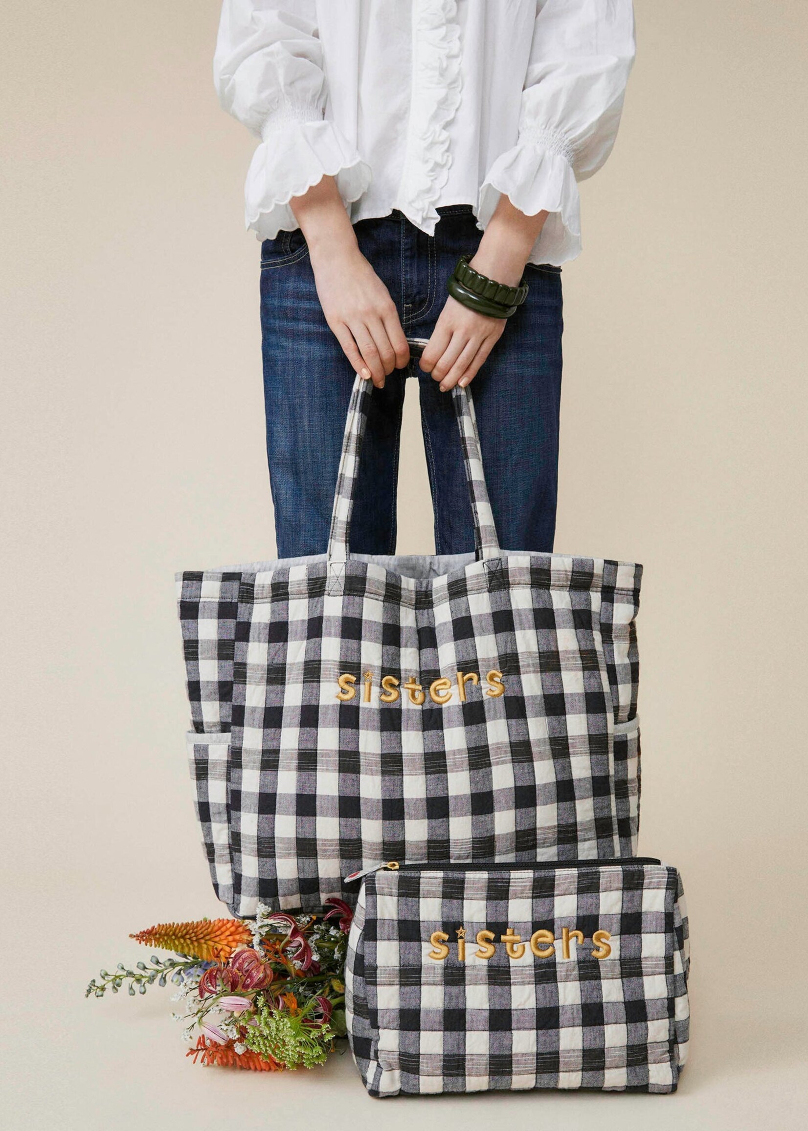 FEEKA ISHAE CARREAUX