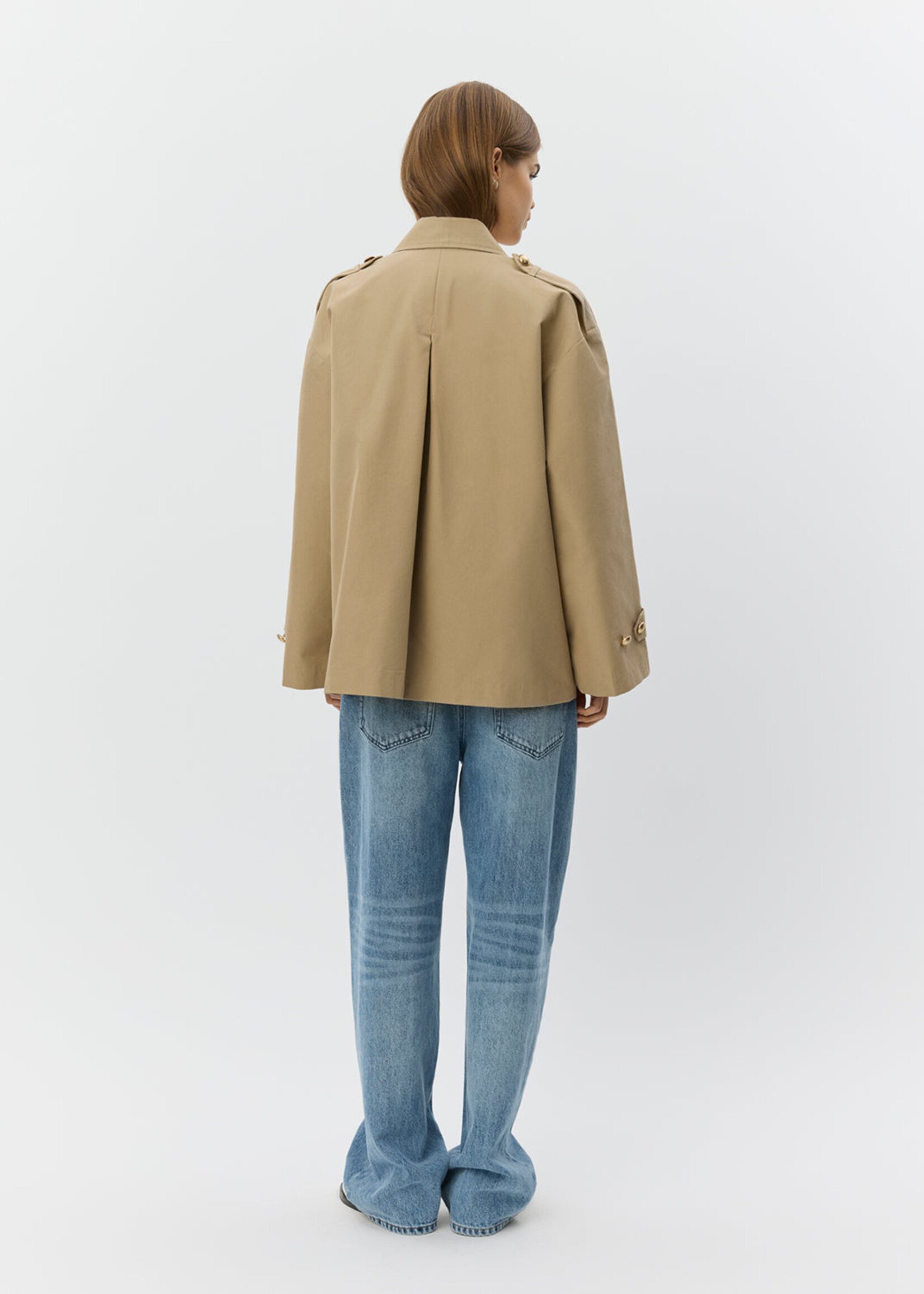 SOFIE SCHNOOR ADRIASW SHORT TRENCH COAT