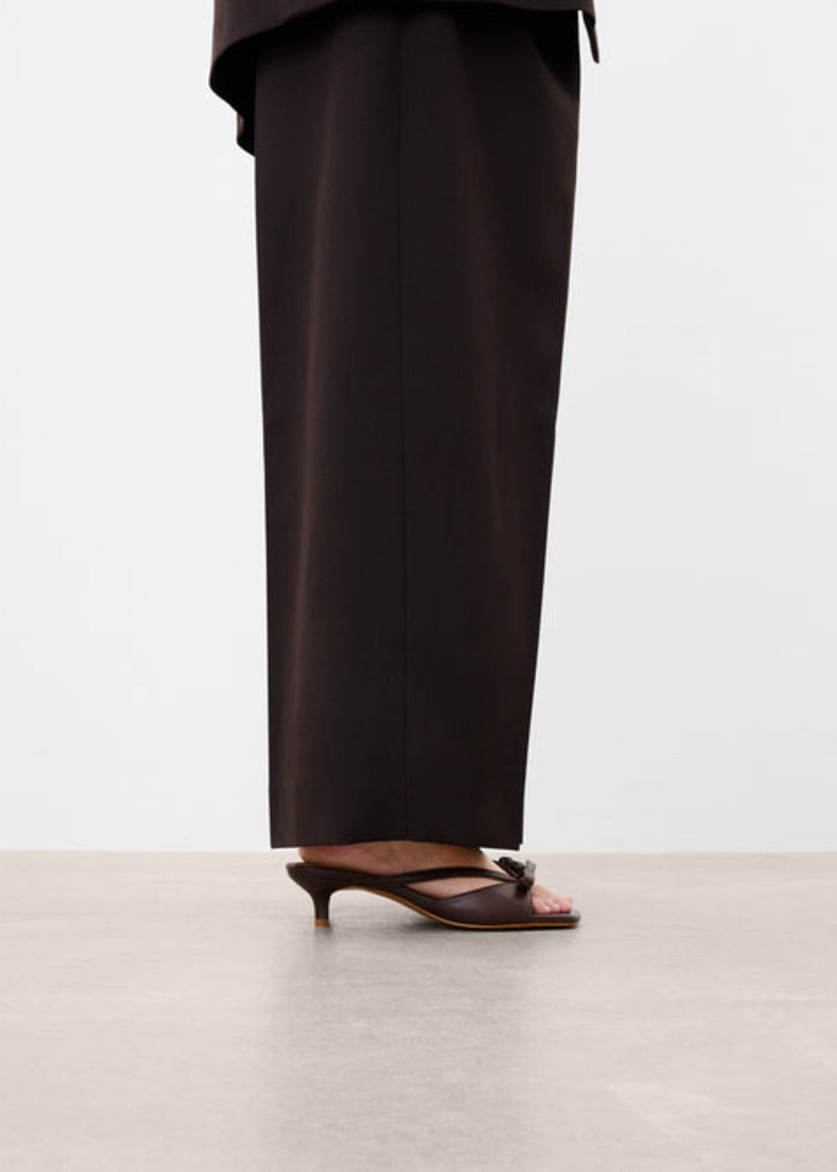 FLATTERED JORDAN LEATHER