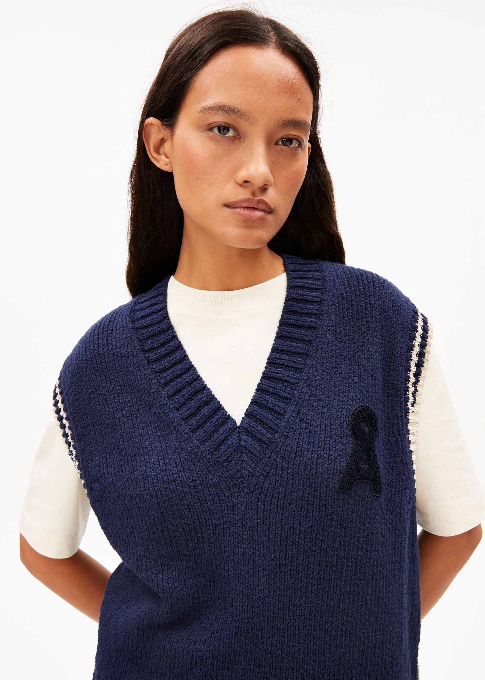 ARMEDANGELS ICONIC A COLLEGE KNIT VEST