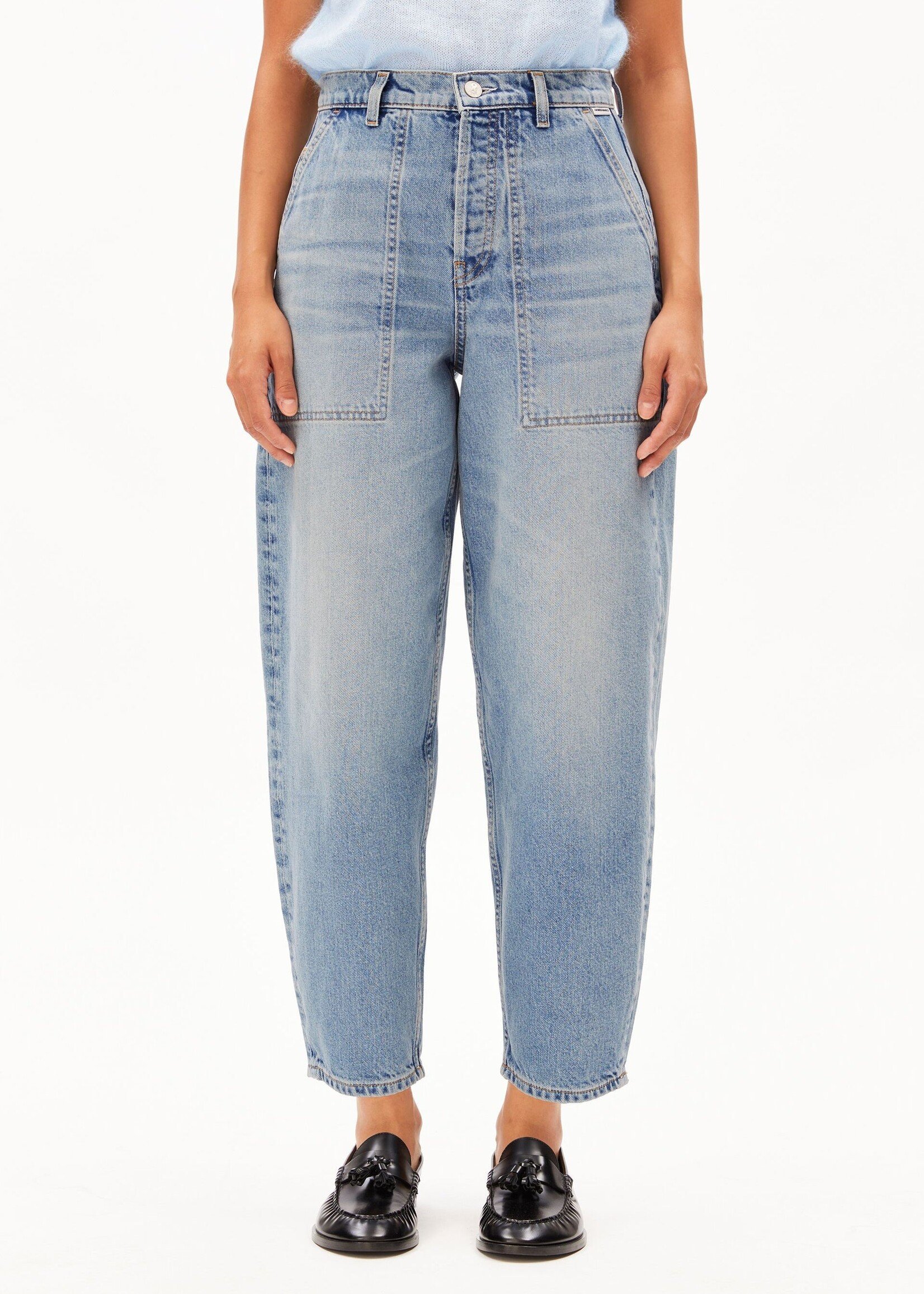 ARMEDANGELS BAARLY CARPENTER BARREL JEAN