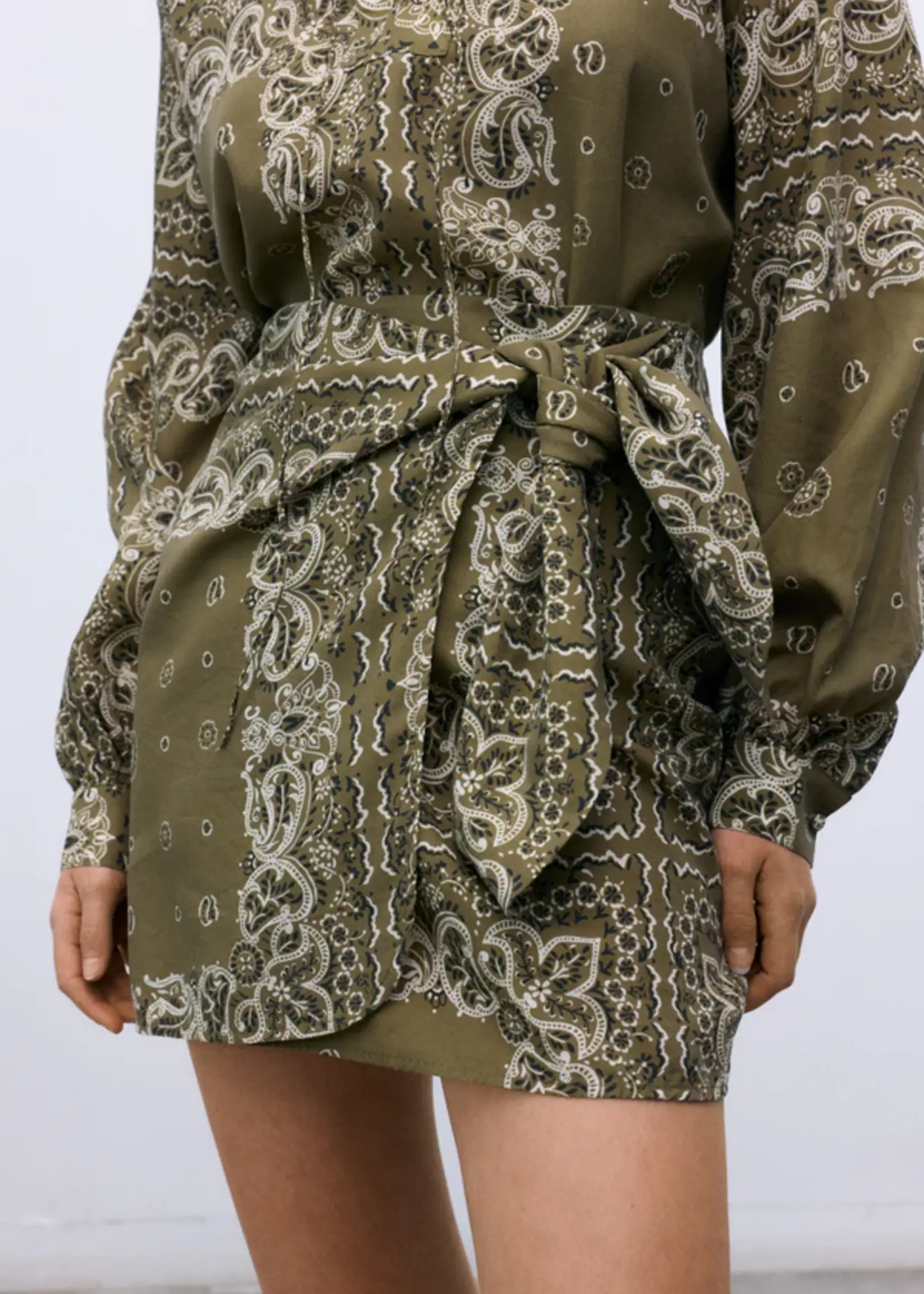 THE NEW SOCIETY WATERLILY WOMAN SKIRT