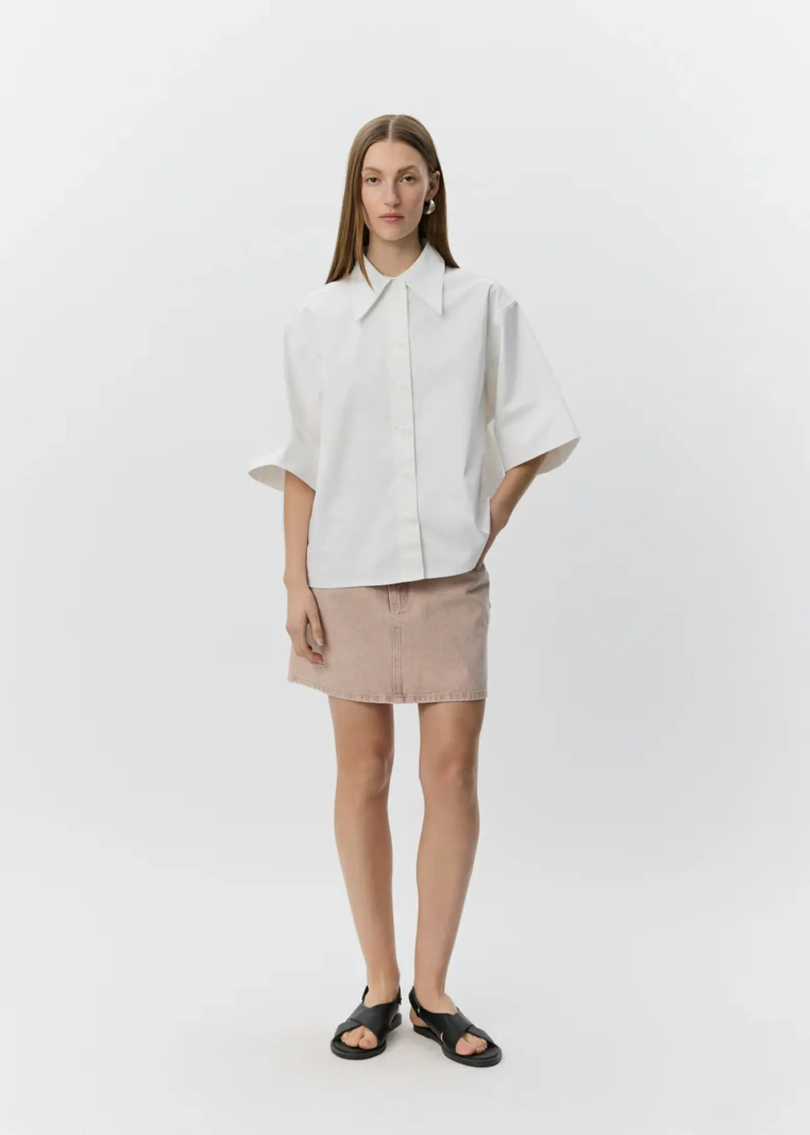 SOFIE SCHNOOR HARVEYSW OVERSIZE SHORT SLEEVE