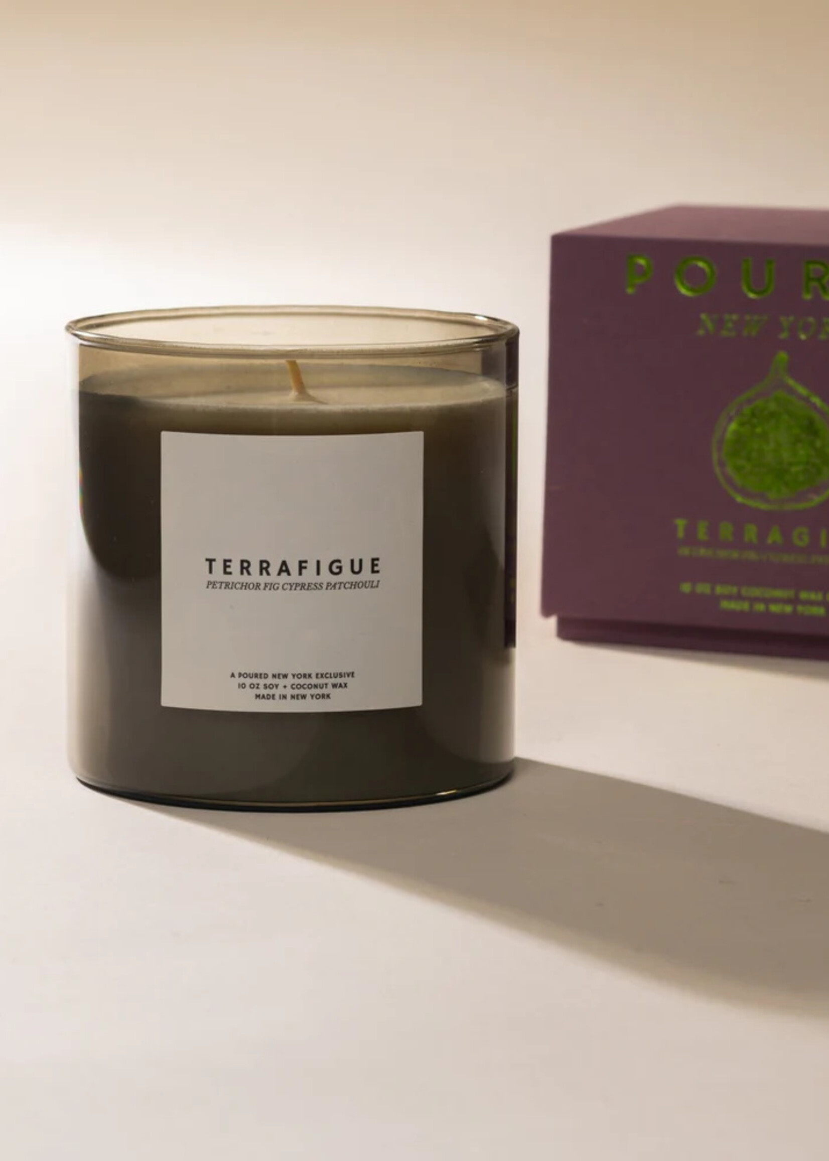 POURED NEW YORK TERRAFIGUE - CANDLE